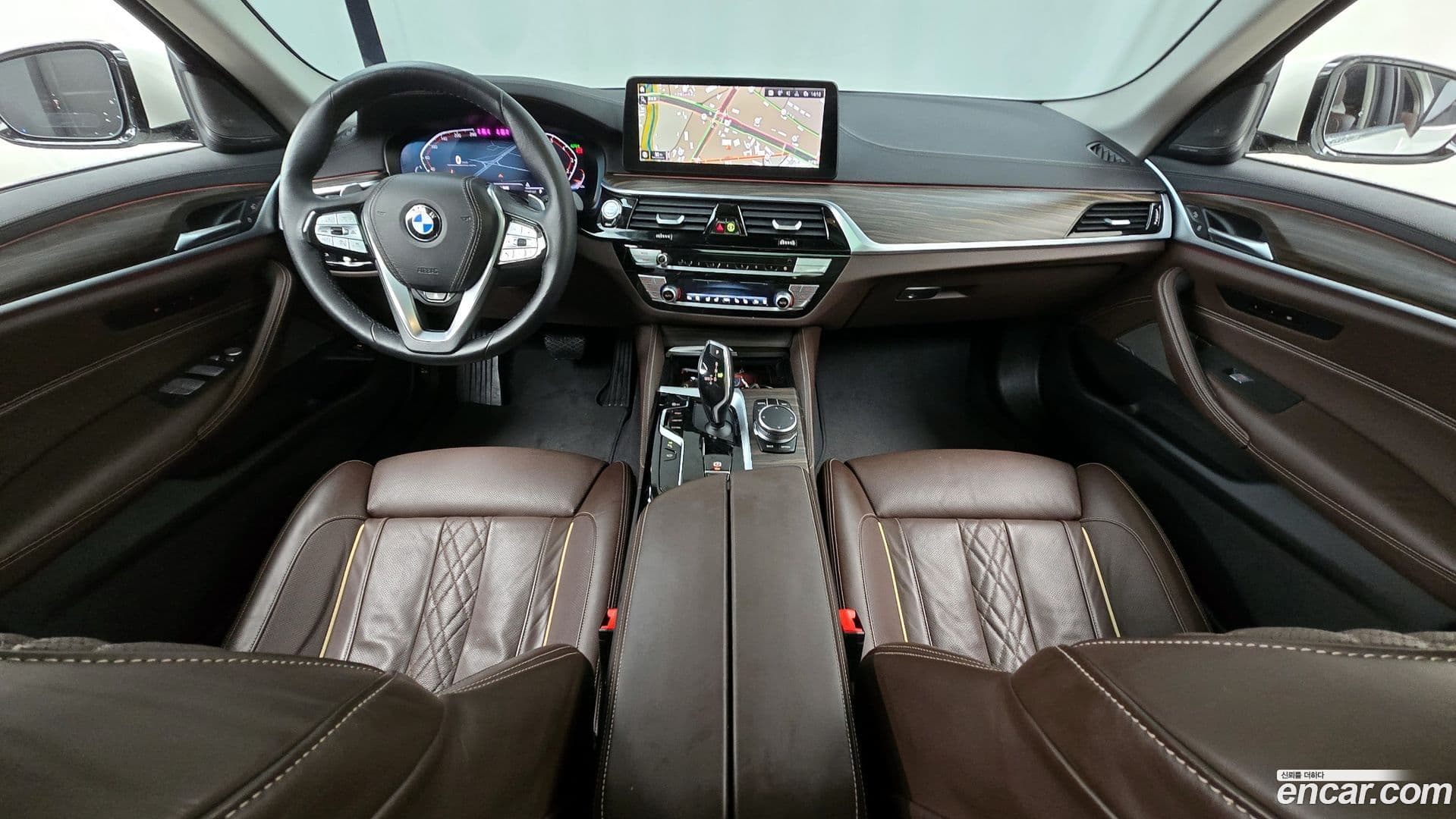 Main__Slider__Photo:5-Series BMW 2023.7-6