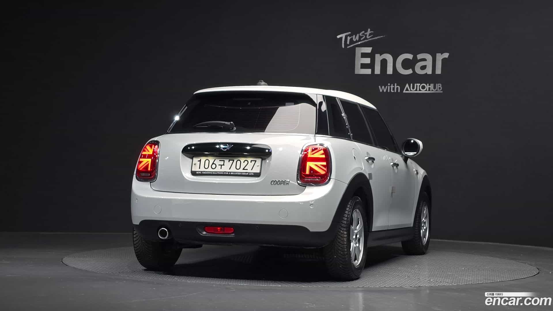 Cooper Mini 2020.9-OUTER-004