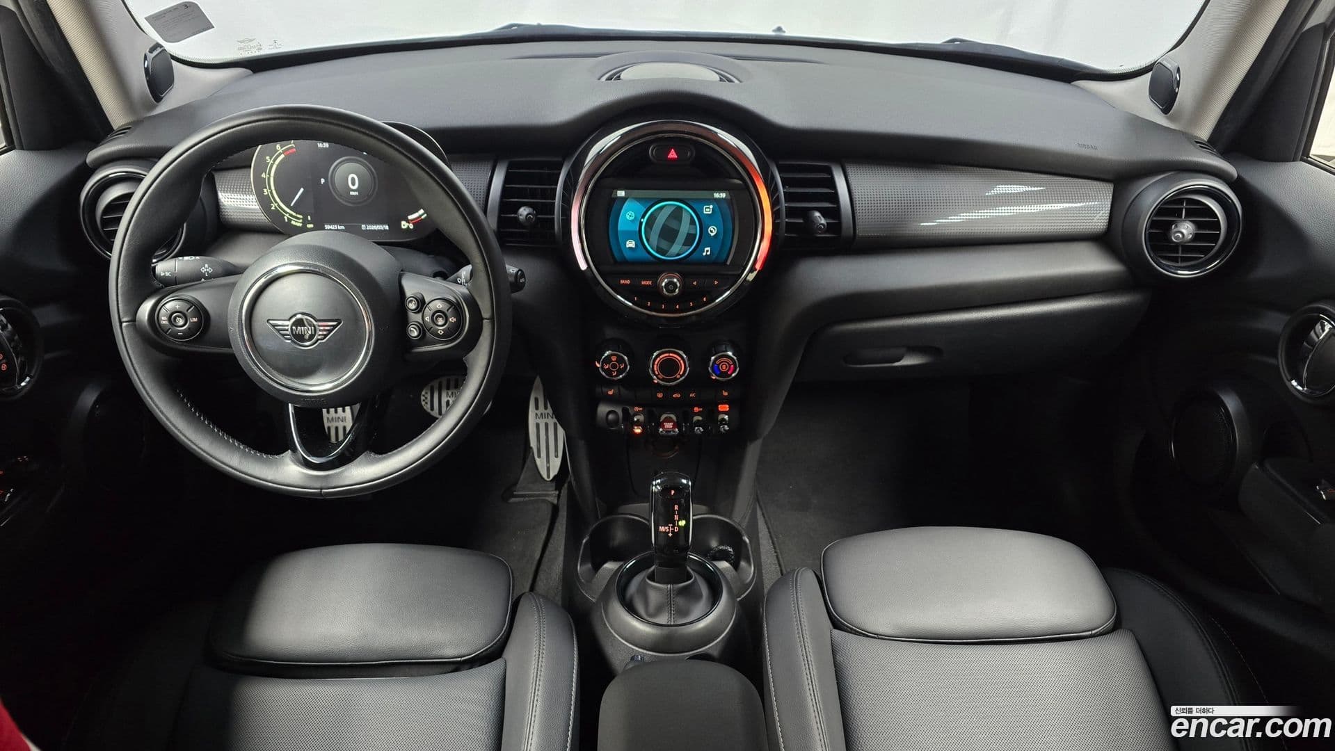 Main__Slider__Photo:Cooper Mini 2020.9-6