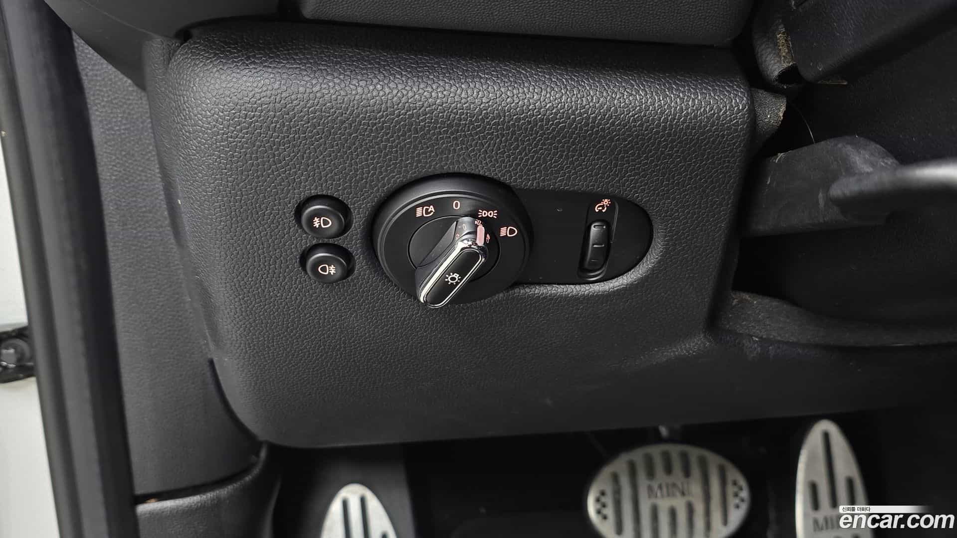 Cooper Mini 2020.9-OPTION-023