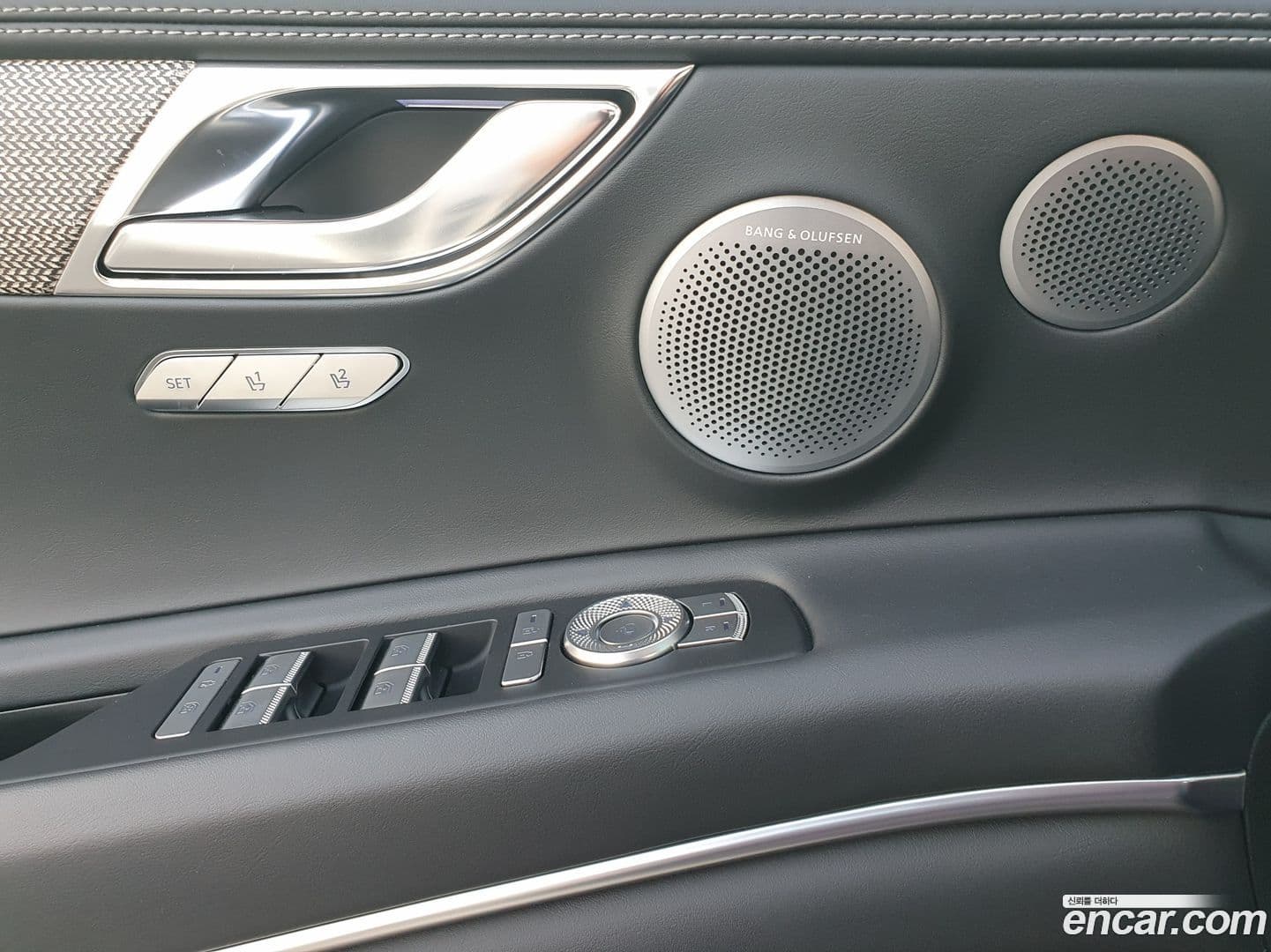 Main__Slider__Photo:GV80 Genesis 2024.1-9