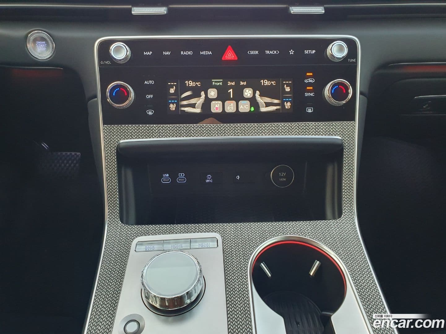 Main__Slider__Photo:GV80 Genesis 2024.1-15