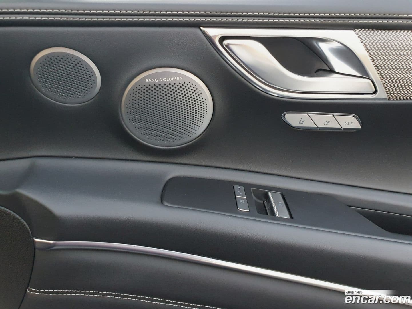 Main__Slider__Photo:GV80 Genesis 2024.1-16