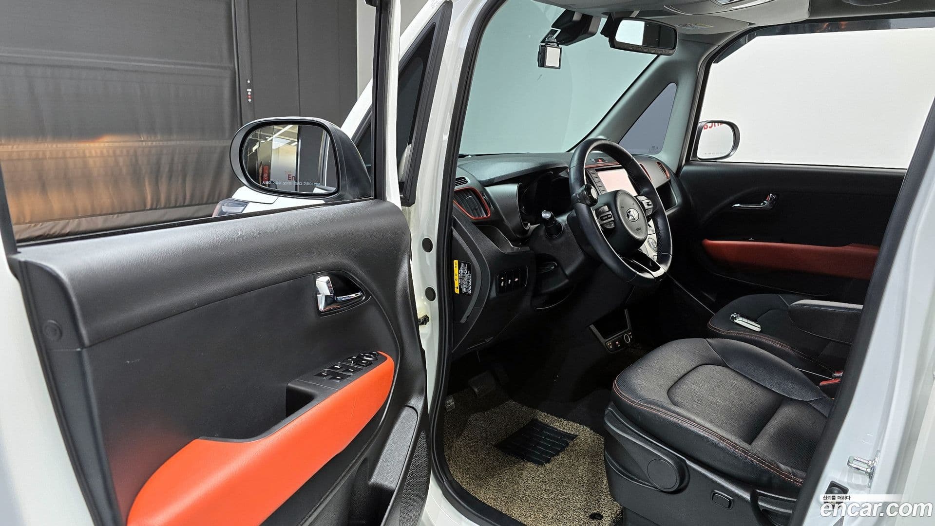 Main__Slider__Photo:RAY Kia 2020.10-10