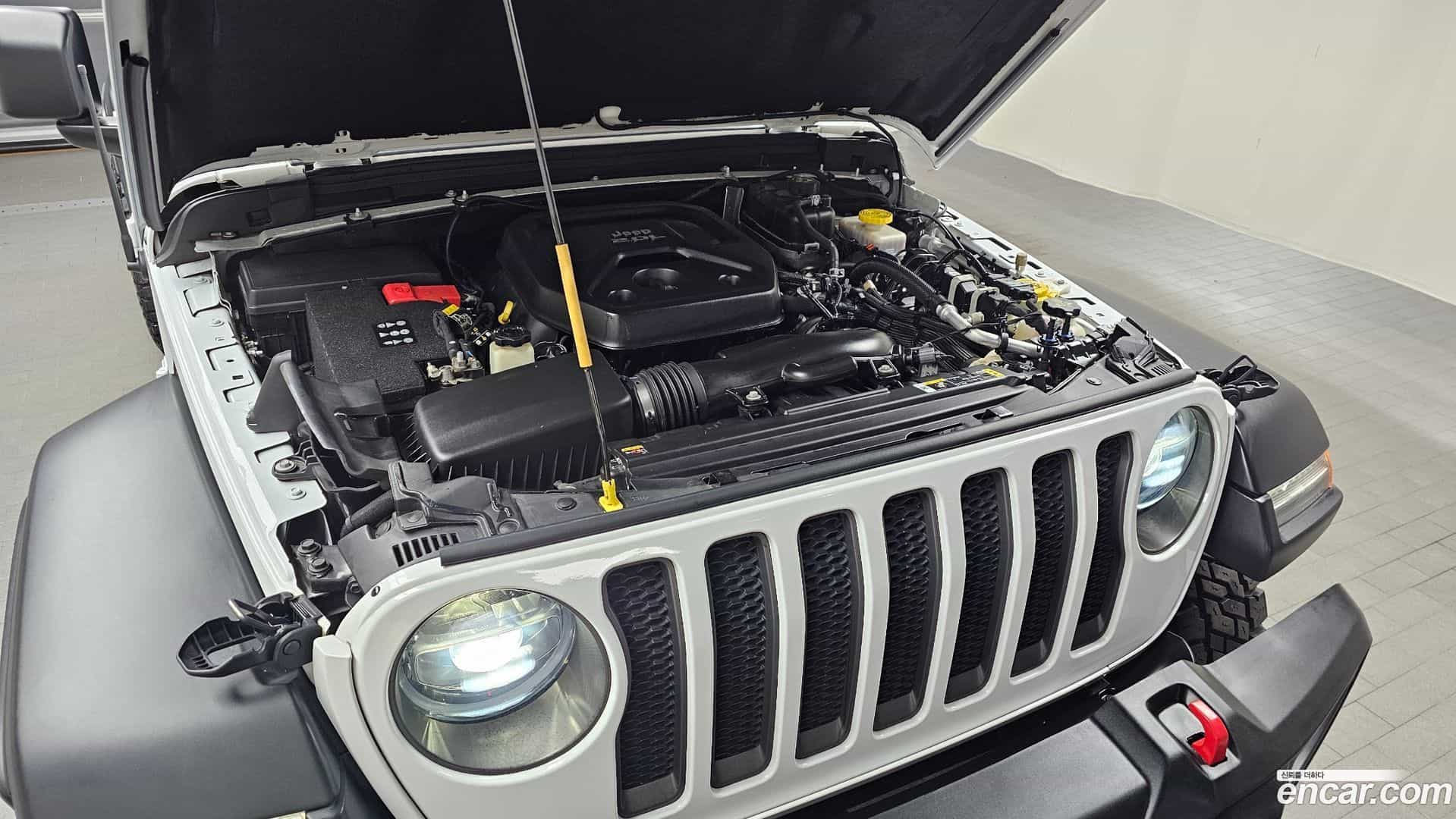 Wrangler Jeep 2021.2-OUTER-006