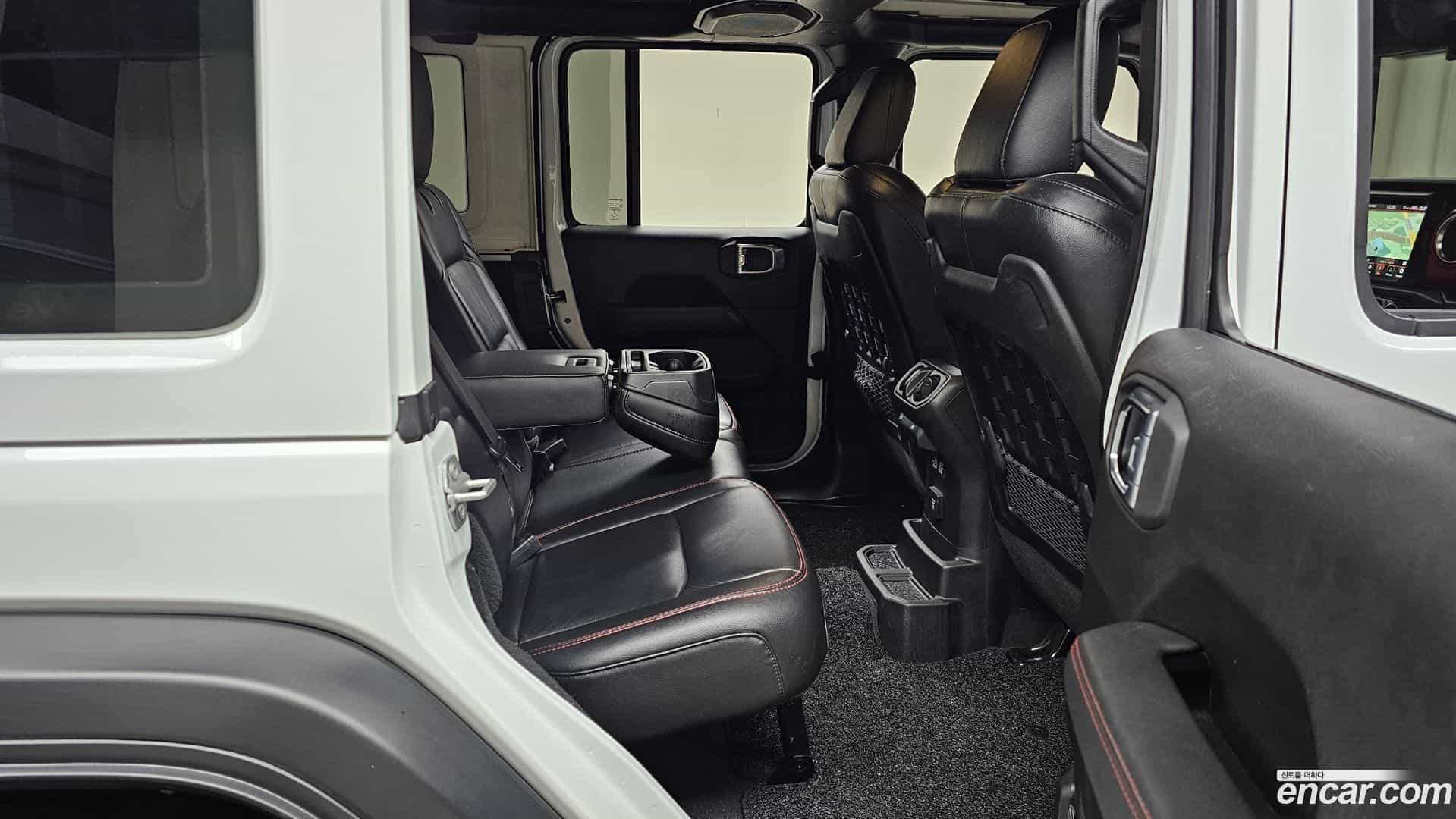 Wrangler Jeep 2021.2-OPTION-016