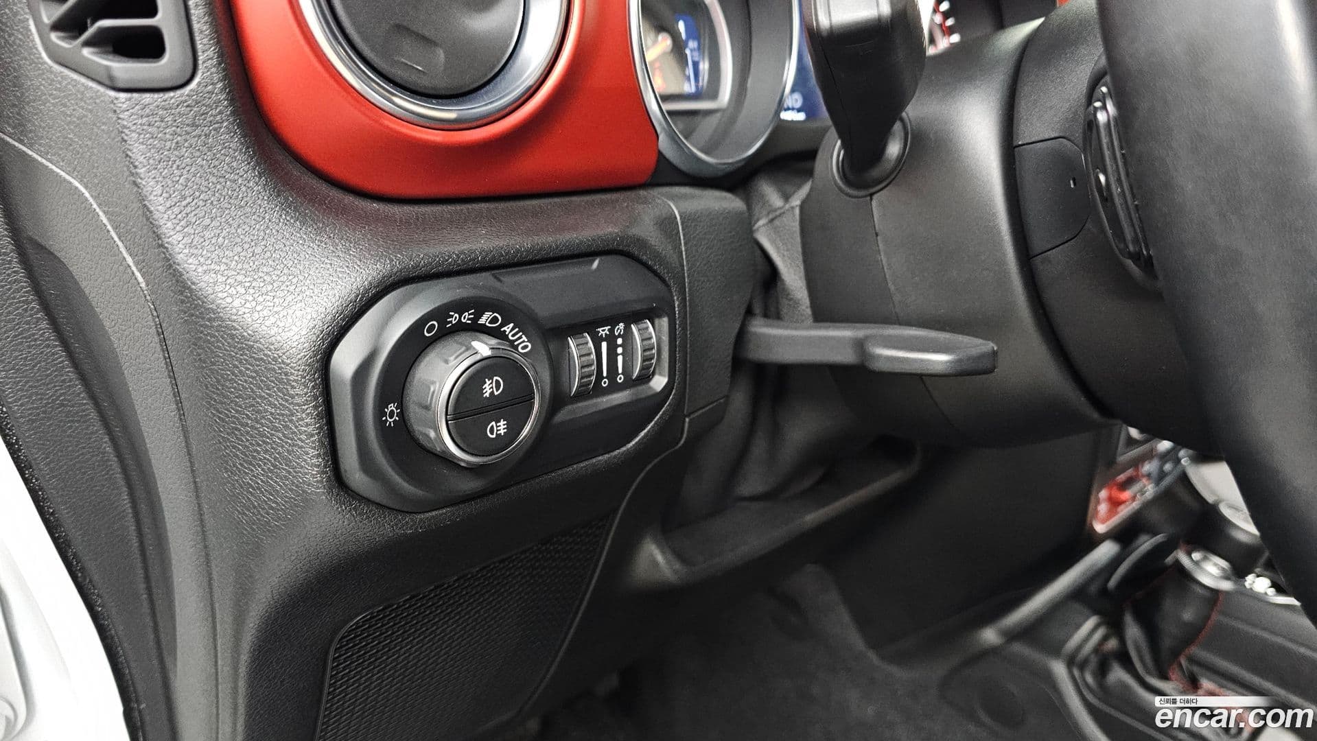 Main__Slider__Photo:Wrangler Jeep 2021.2-13