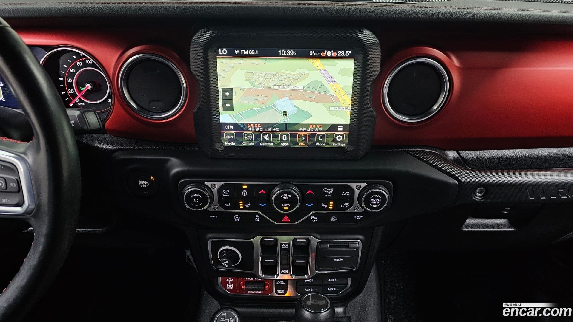 Main__Slider__Photo:Wrangler Jeep 2021.2-14