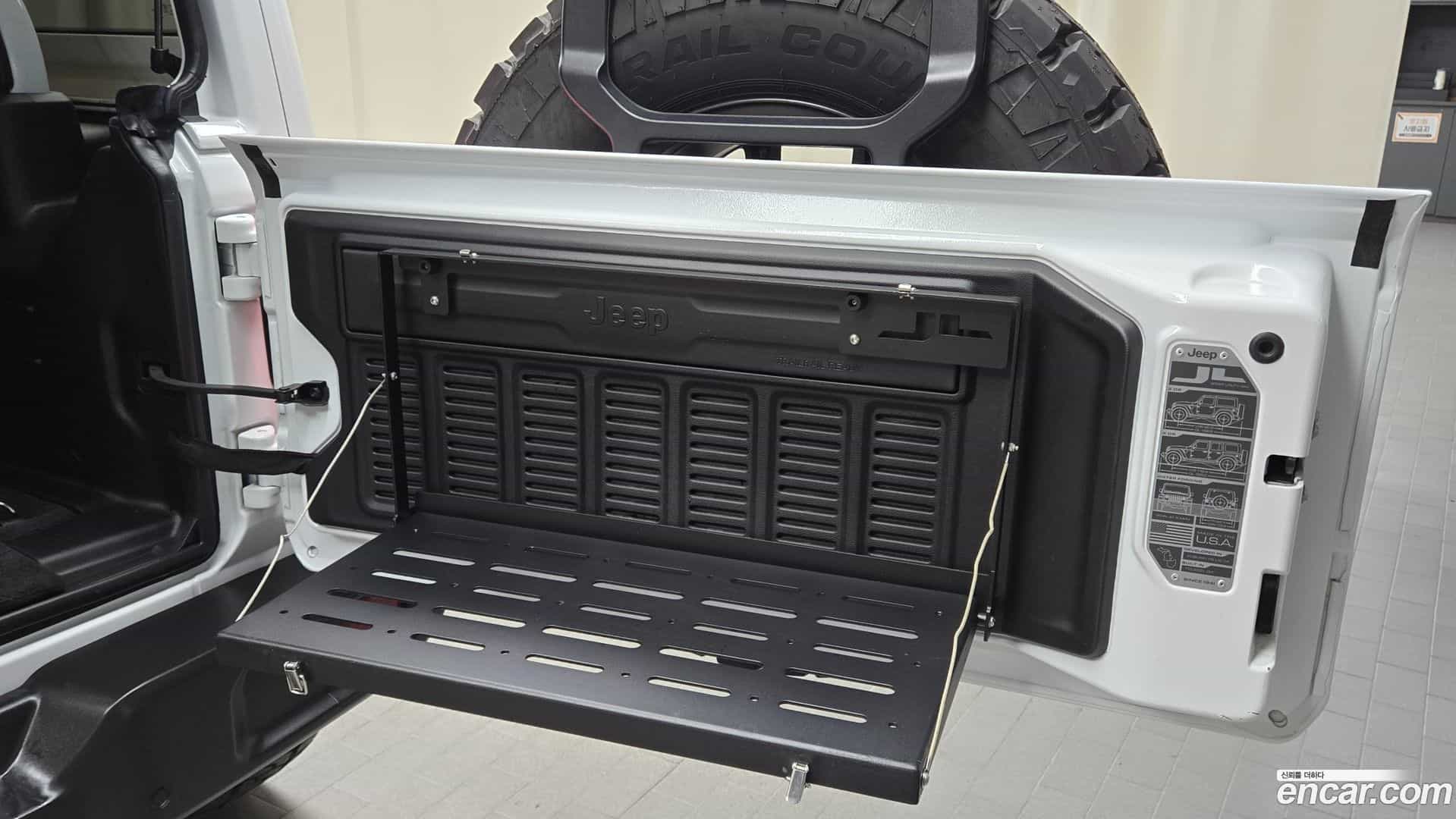 Wrangler Jeep 2021.2-OPTION-021