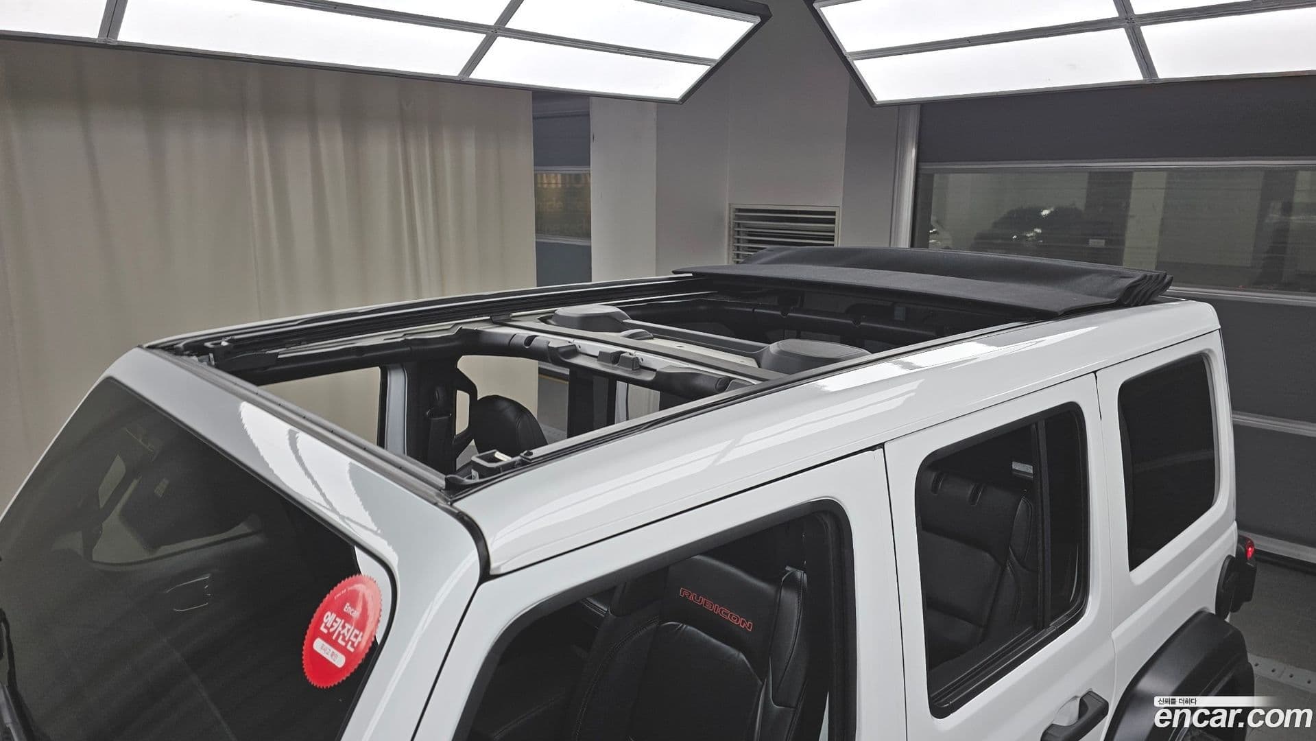 Main__Slider__Photo:Wrangler Jeep 2021.2-18