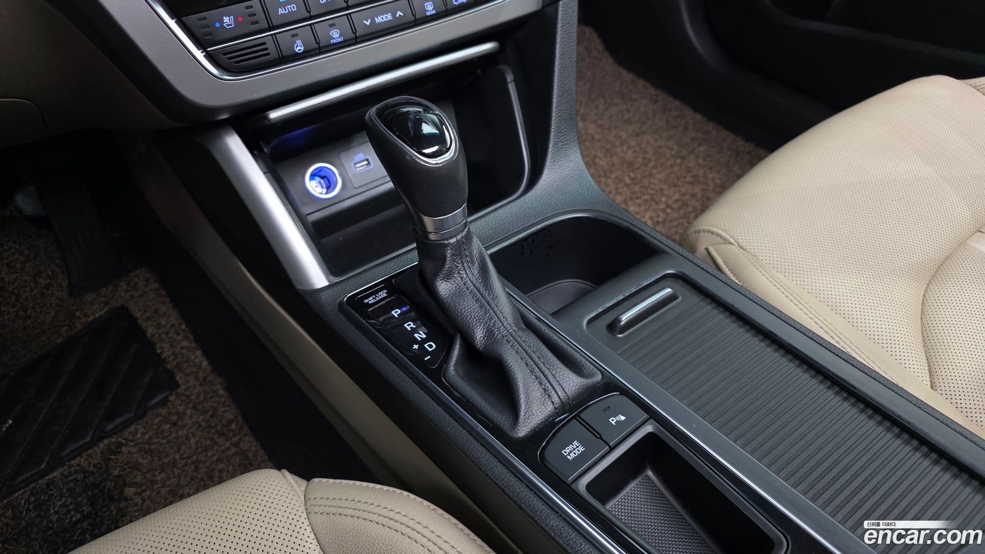 Main__Slider__Photo:Sonata Hyundai 2014.6-8