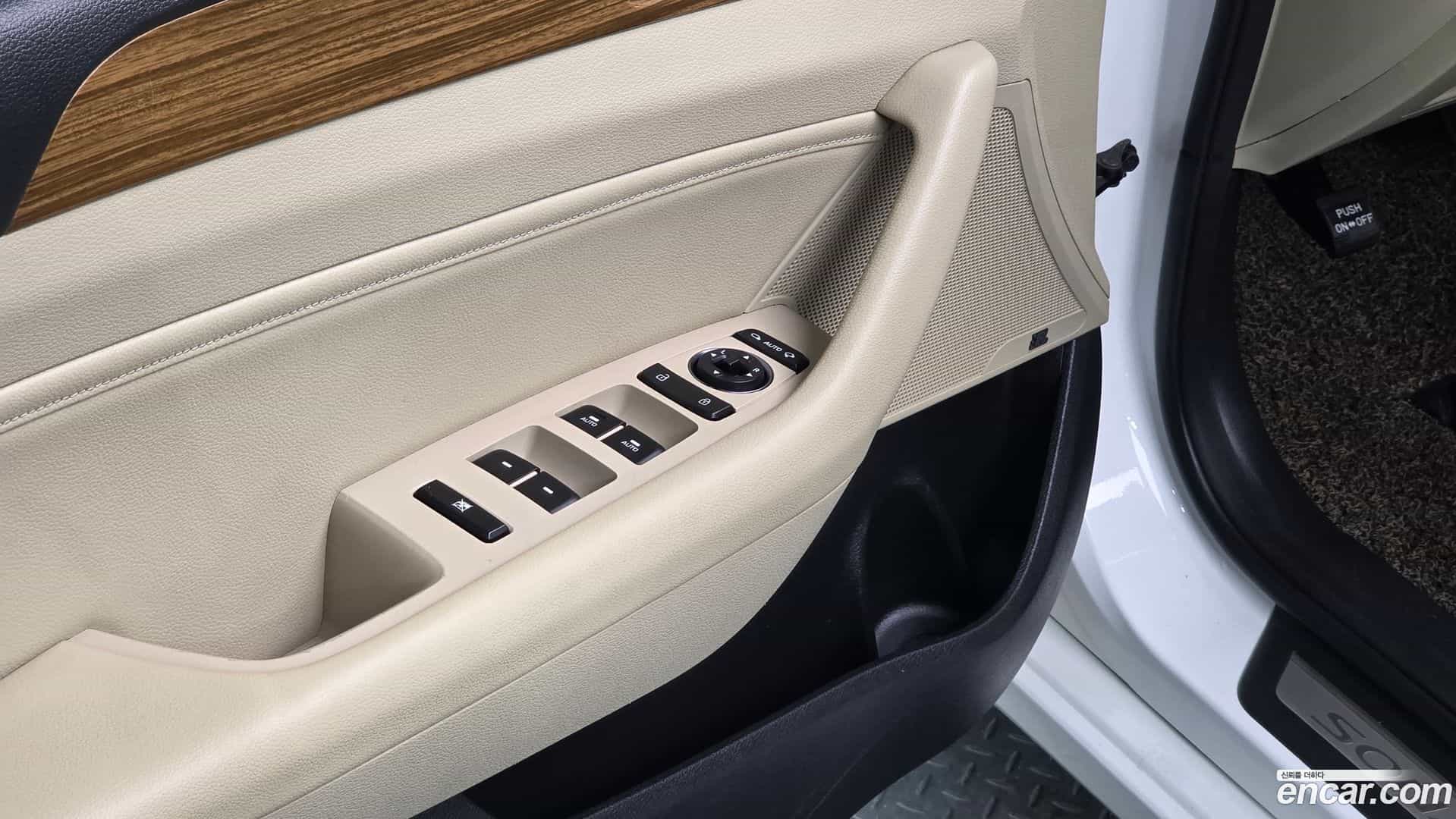 Sonata Hyundai 2014.6-OPTION-021