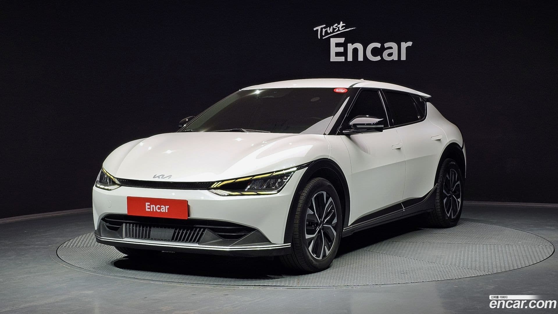 Main__Slider__Photo:EV6 Kia 2021.11-0