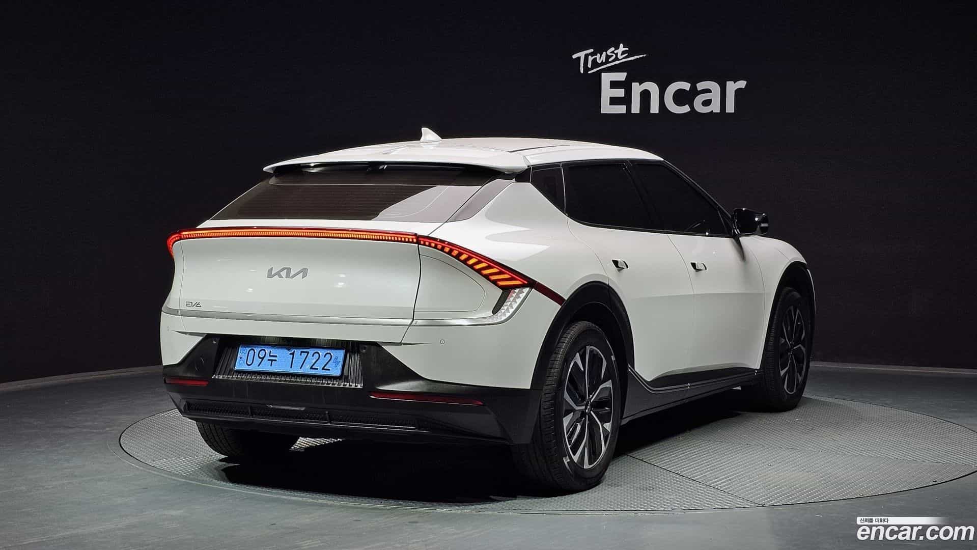 EV6 Kia 2021.11-OUTER-002