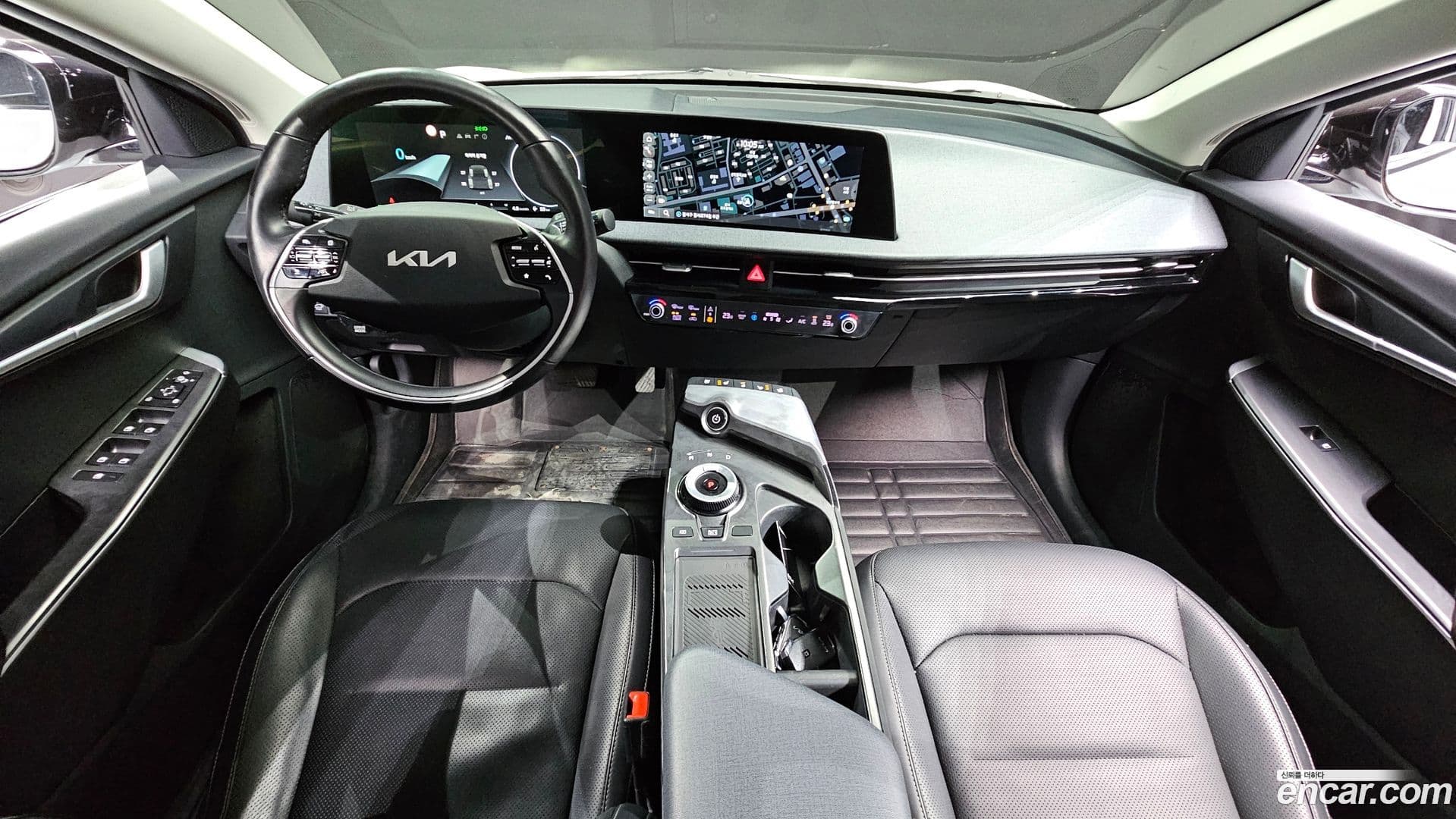 Main__Slider__Photo:EV6 Kia 2021.11-6