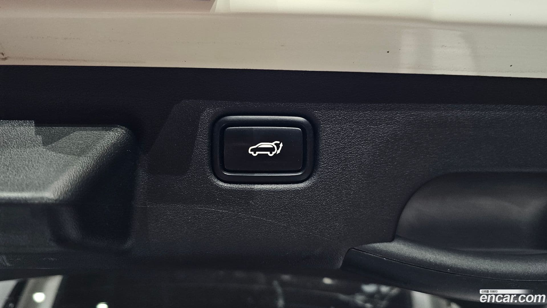 Main__Slider__Photo:EV6 Kia 2021.11-19