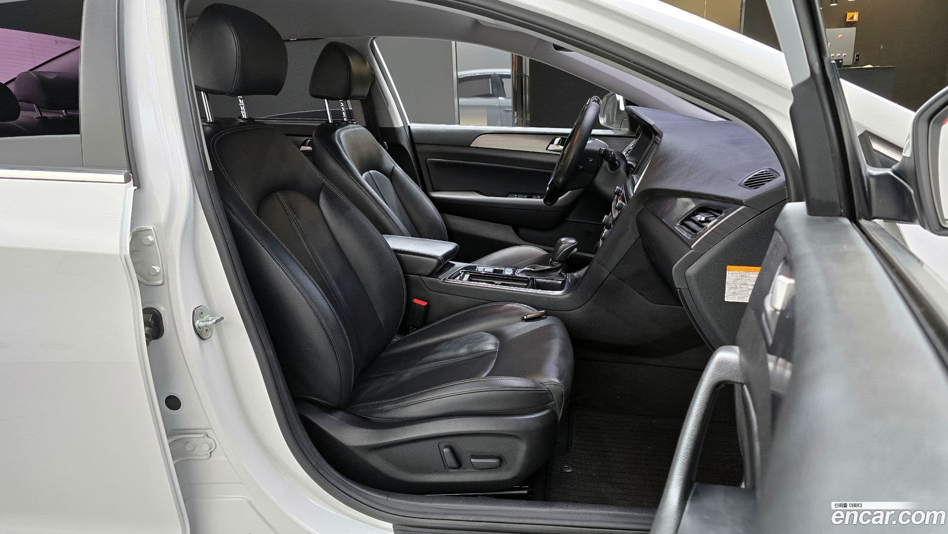 Main__Slider__Photo:Sonata Hyundai 2017.6-9