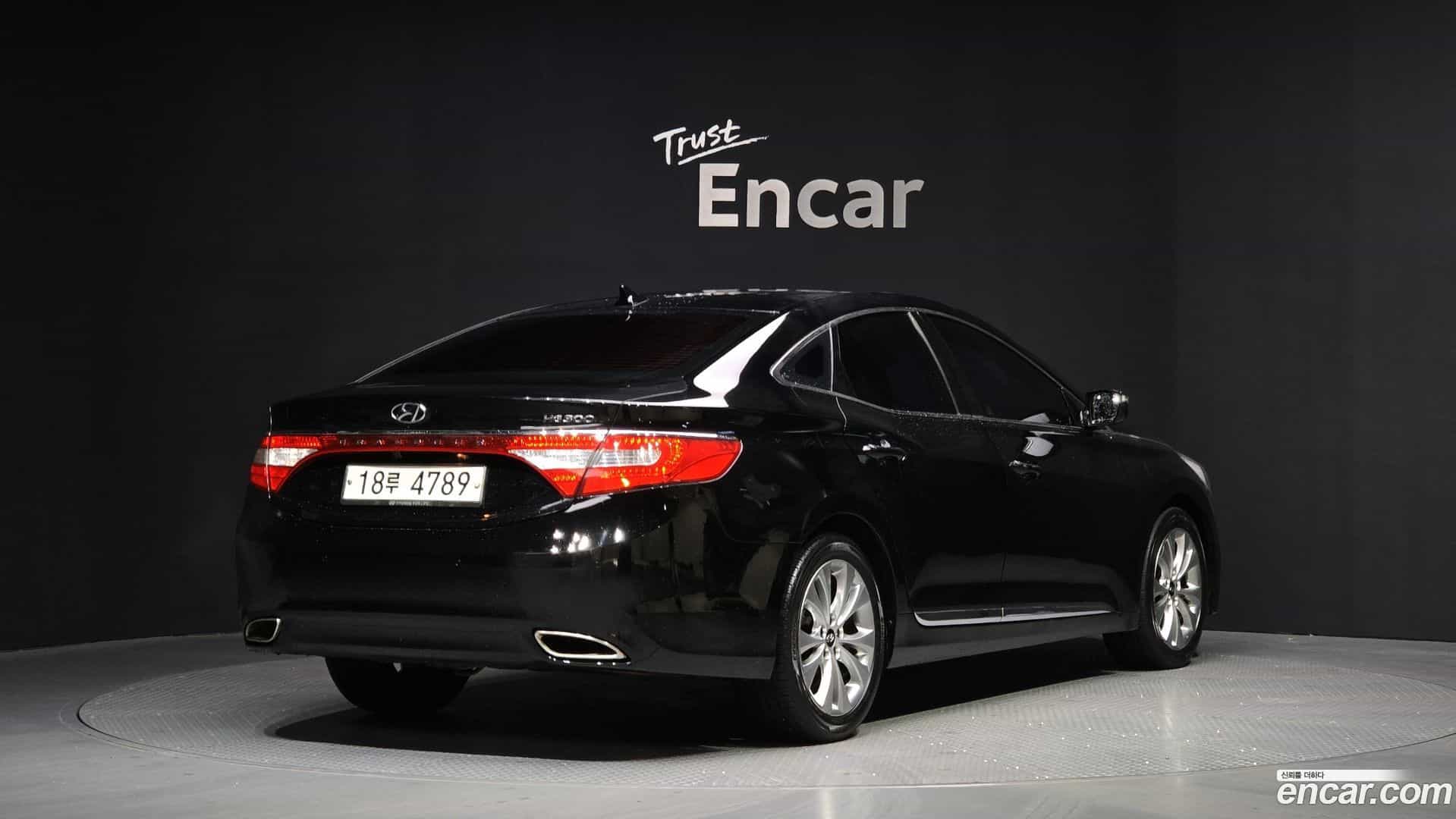 Grandeur Hyundai 2011.11-OUTER-002