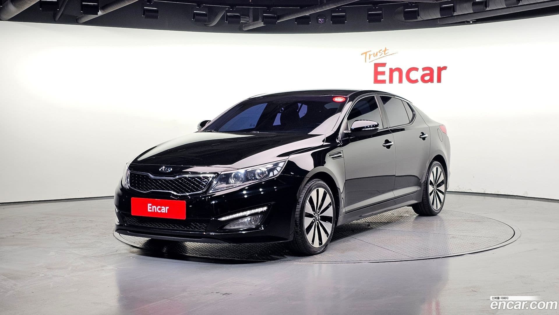 Main__Slider__Photo:K5 Kia 2012.3-0