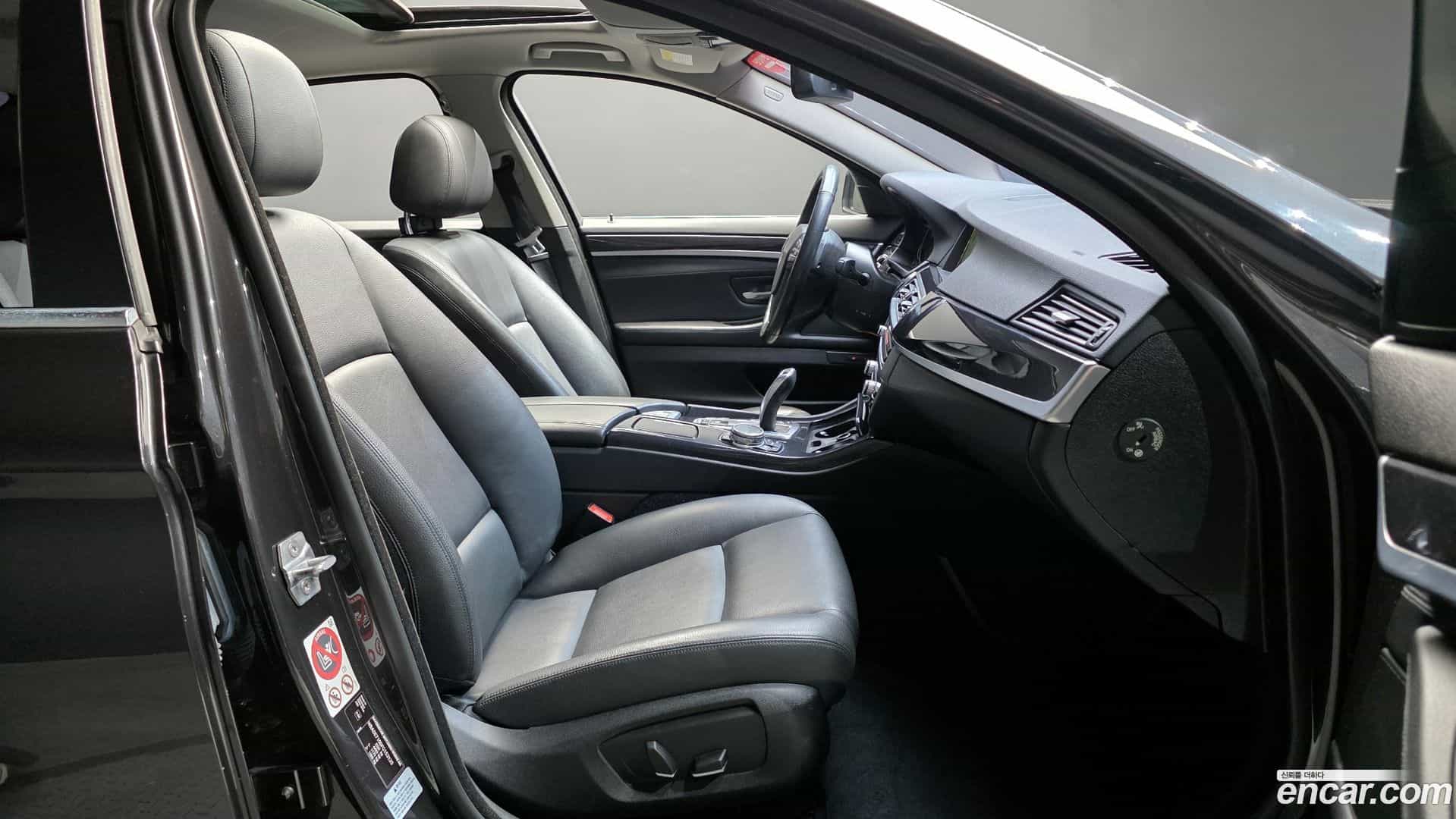 5-Series BMW 2015.3-INNER-010