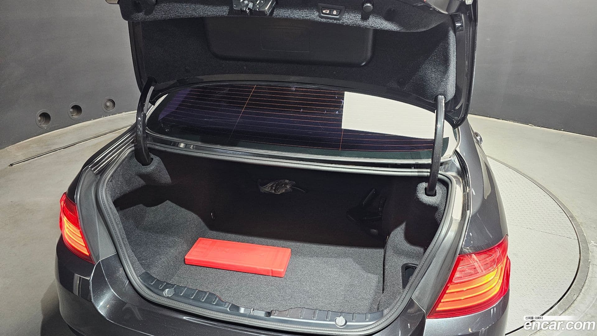 Main__Slider__Photo:5-Series BMW 2015.3-19