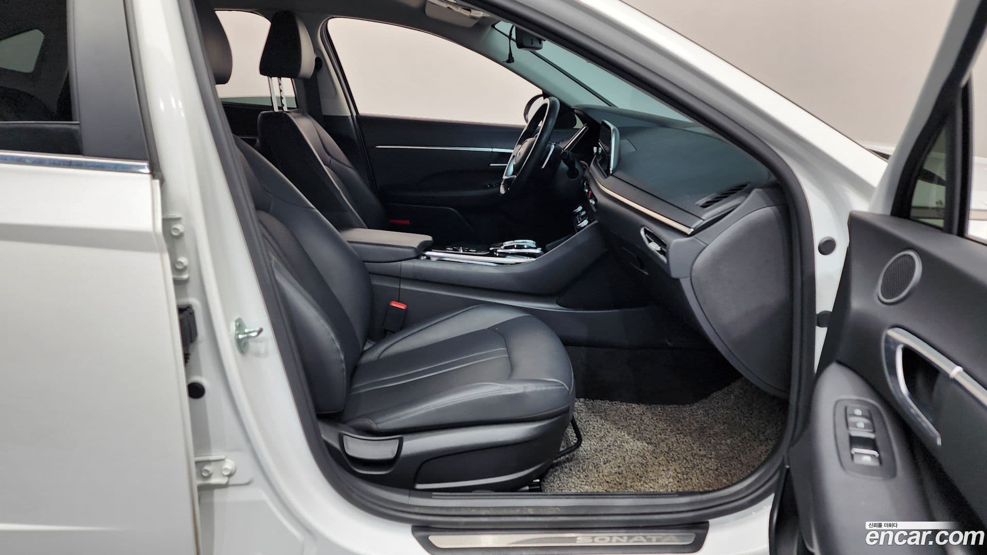 Main__Slider__Photo:Sonata Hyundai 2021.2-10