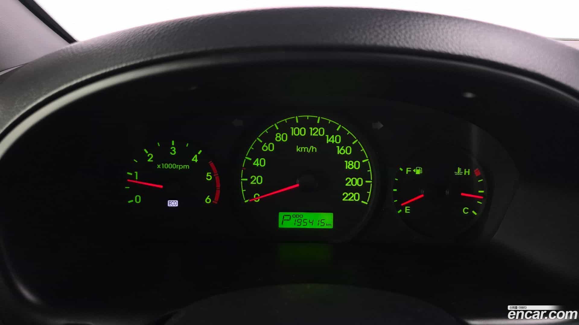 Starex Hyundai 2014.11-INNER-008