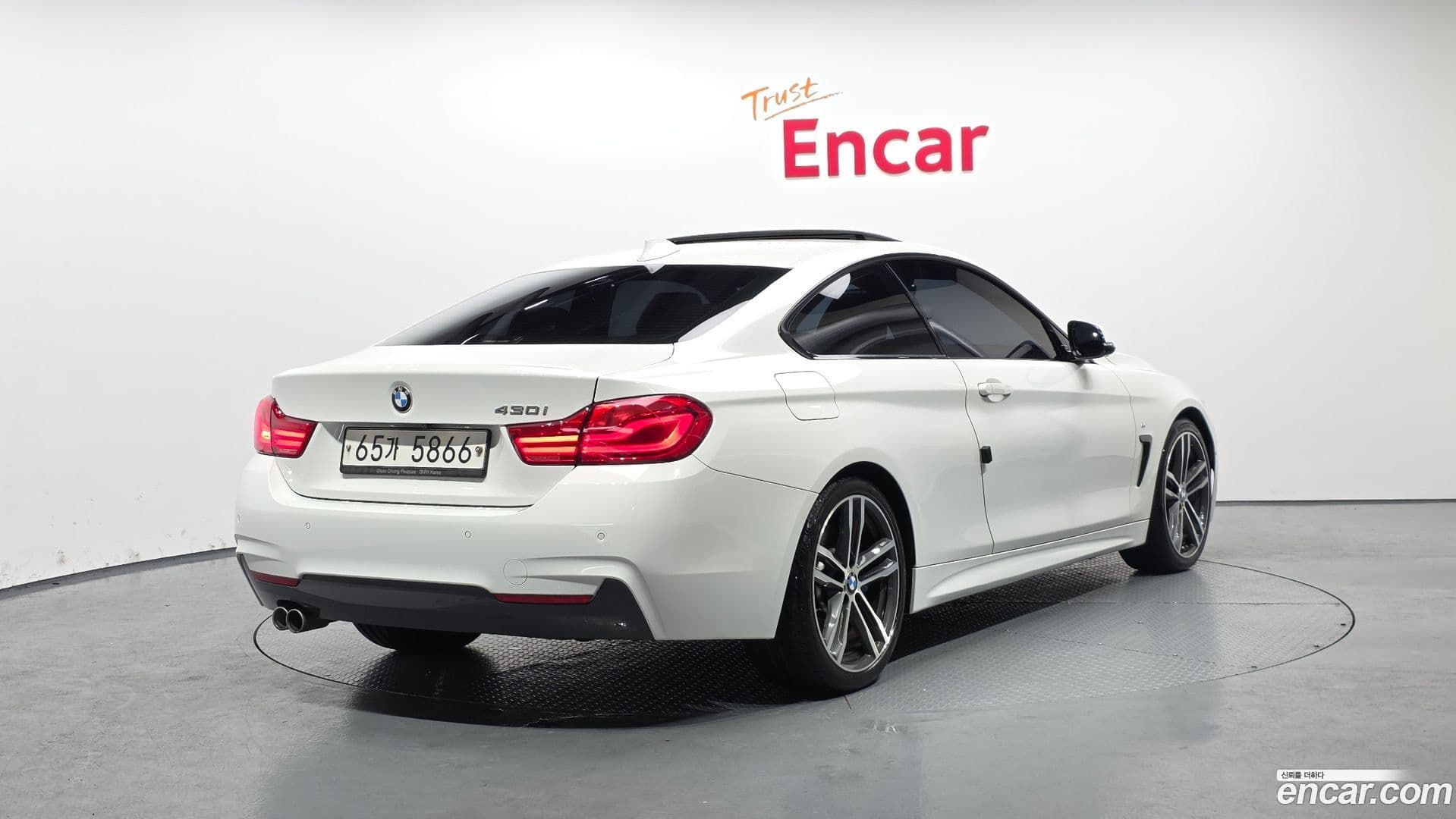 Main__Slider__Photo:4-Series BMW 2018.7-1