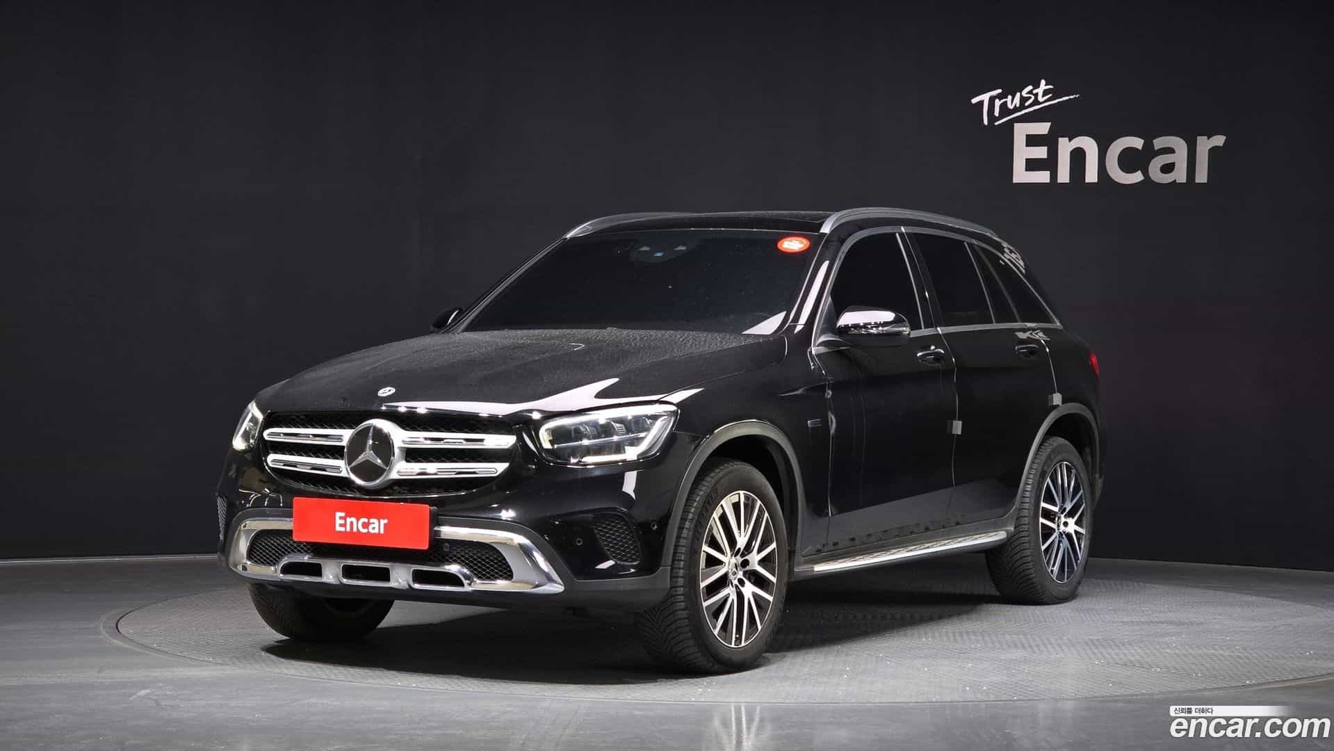 GLC-Class Mercedes-Benz 2021.1-OUTER-001