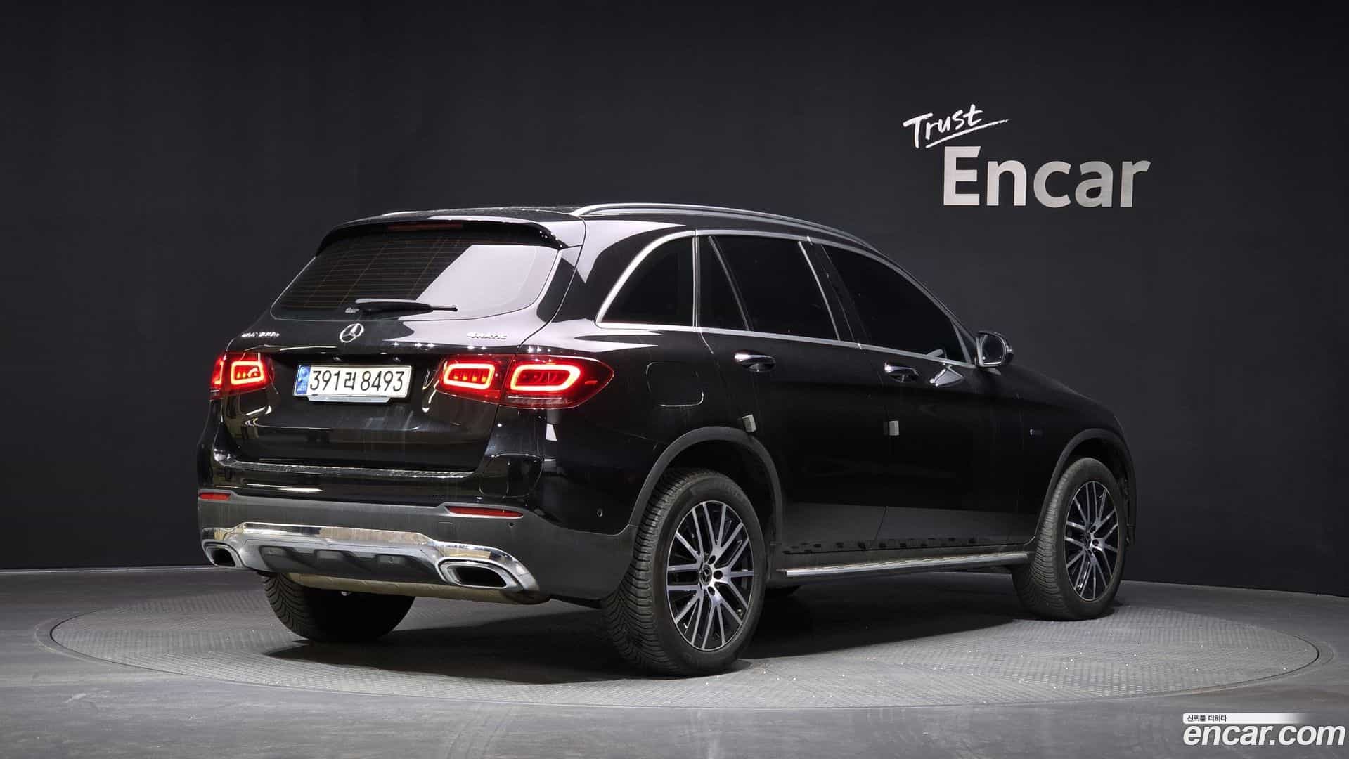 GLC-Class Mercedes-Benz 2021.1-OUTER-002