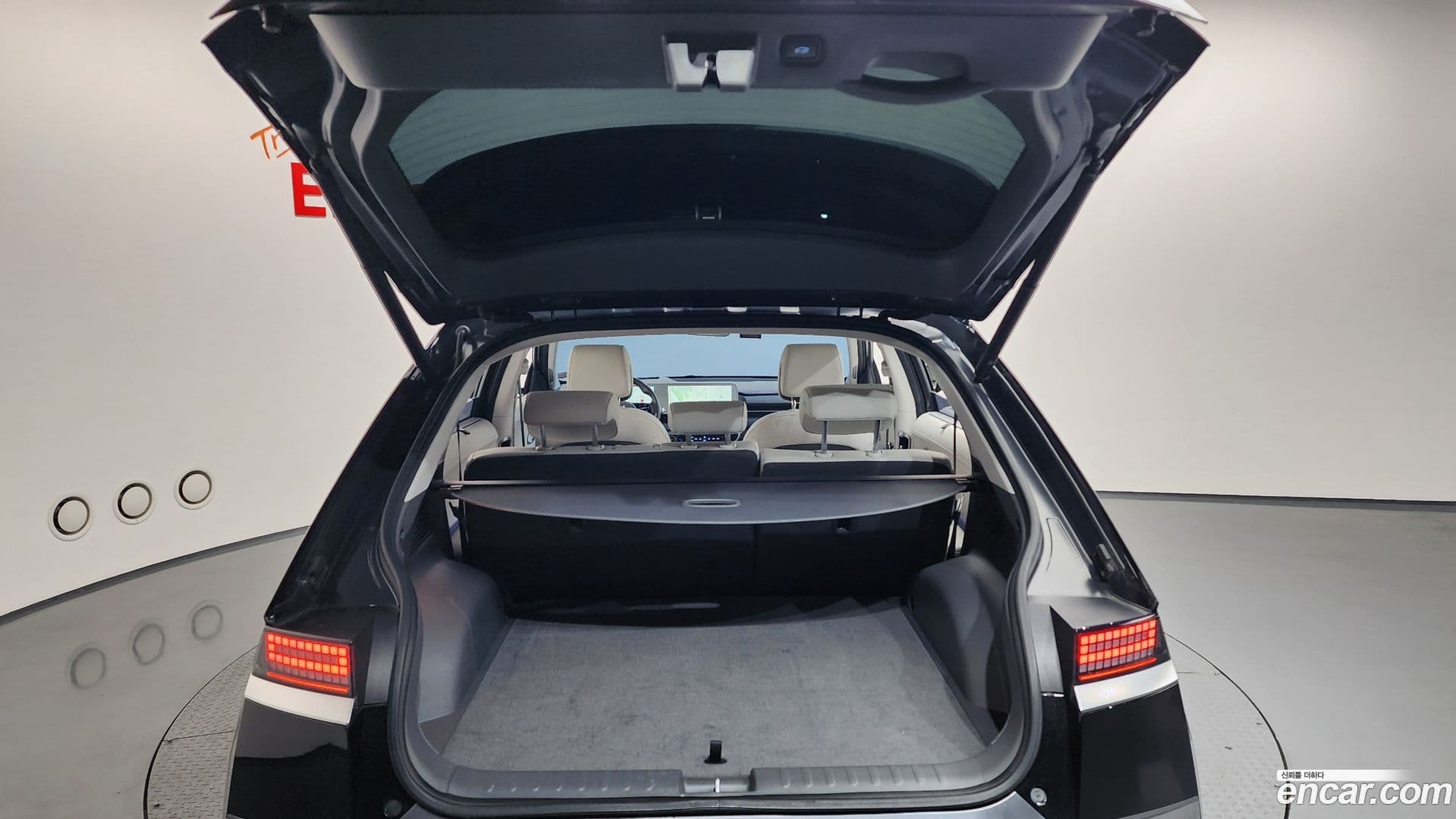 Main__Slider__Photo:Ioniq5 Hyundai 2021.11-19