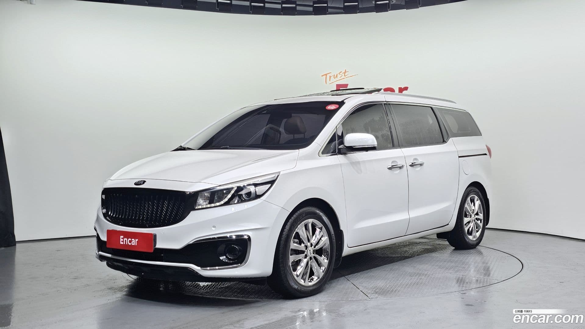 Main__Slider__Photo:Canival Kia 2016.3-0