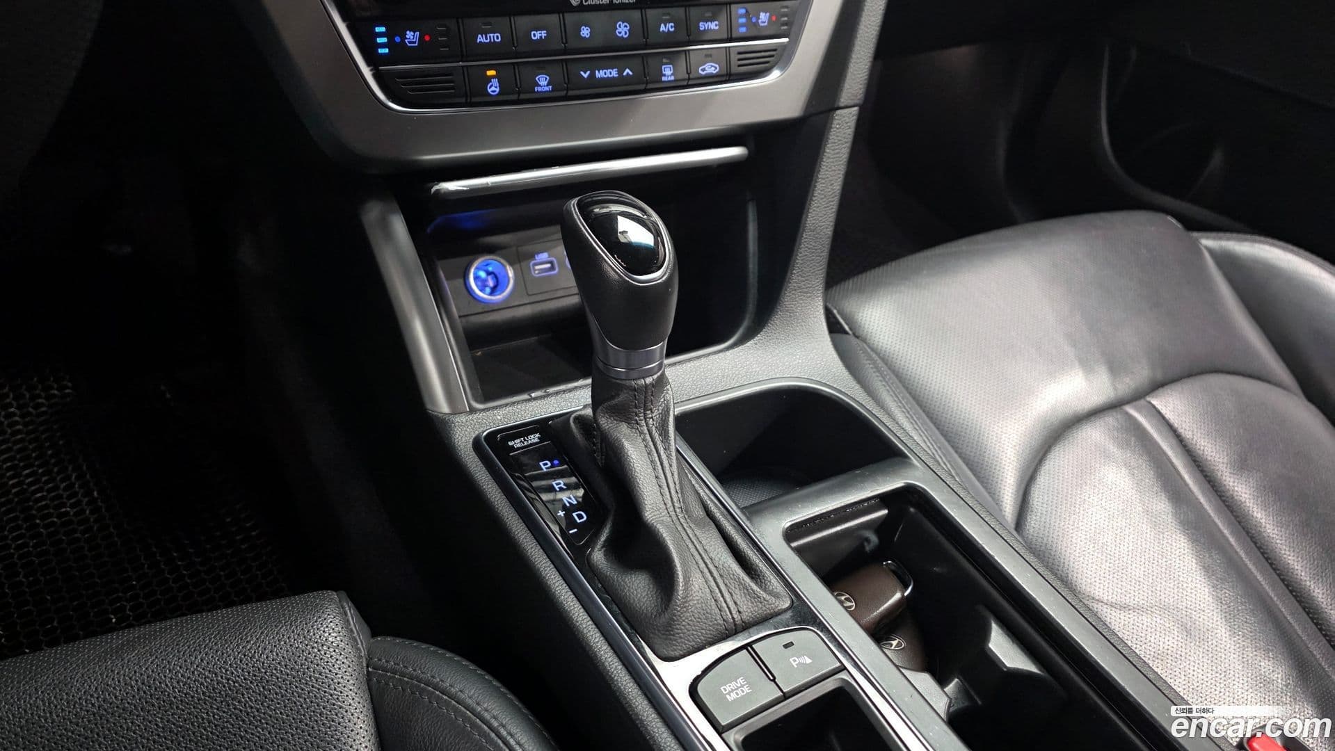 Main__Slider__Photo:Sonata Hyundai 2015.11-8