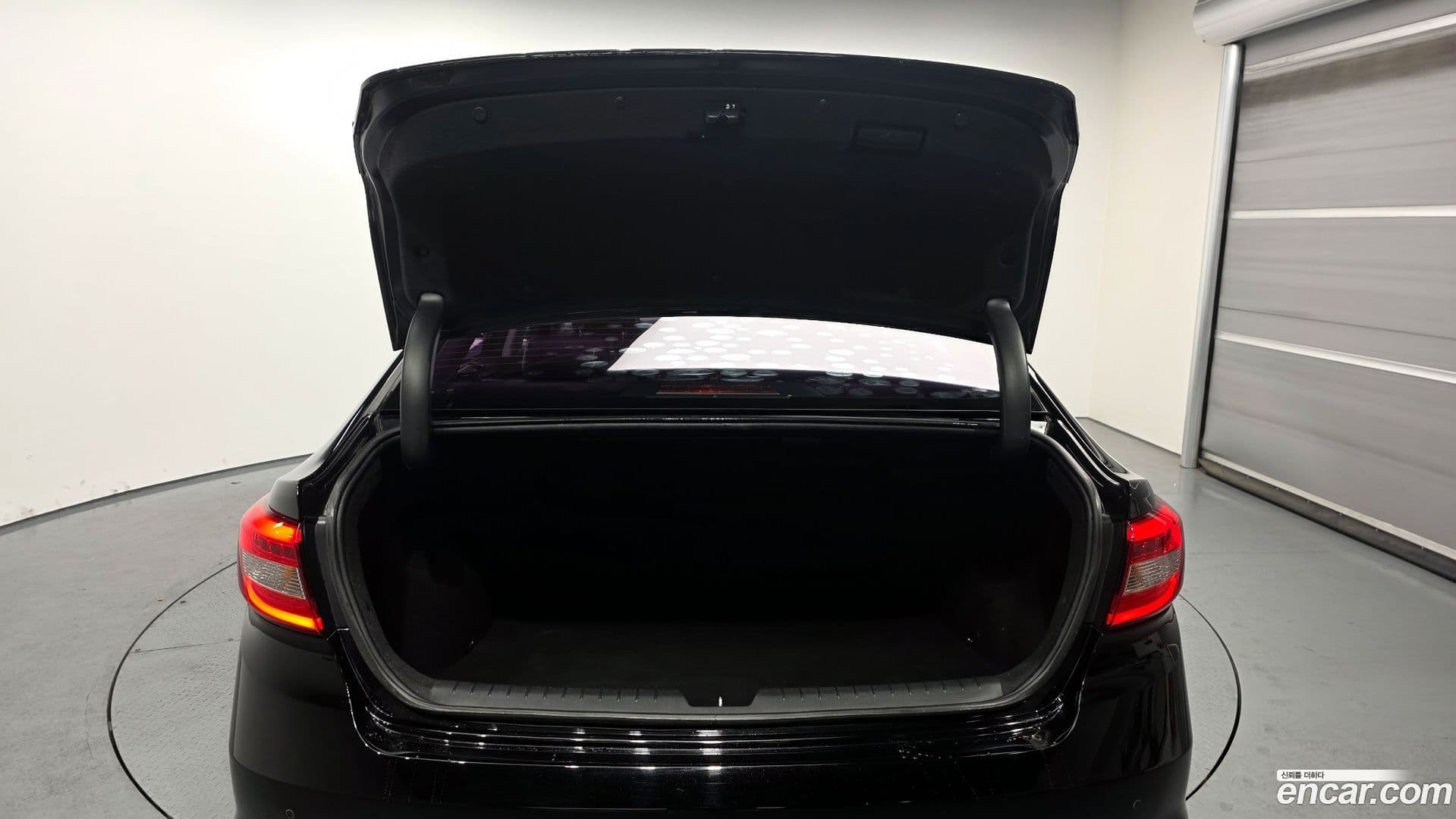 Main__Slider__Photo:Sonata Hyundai 2015.11-19