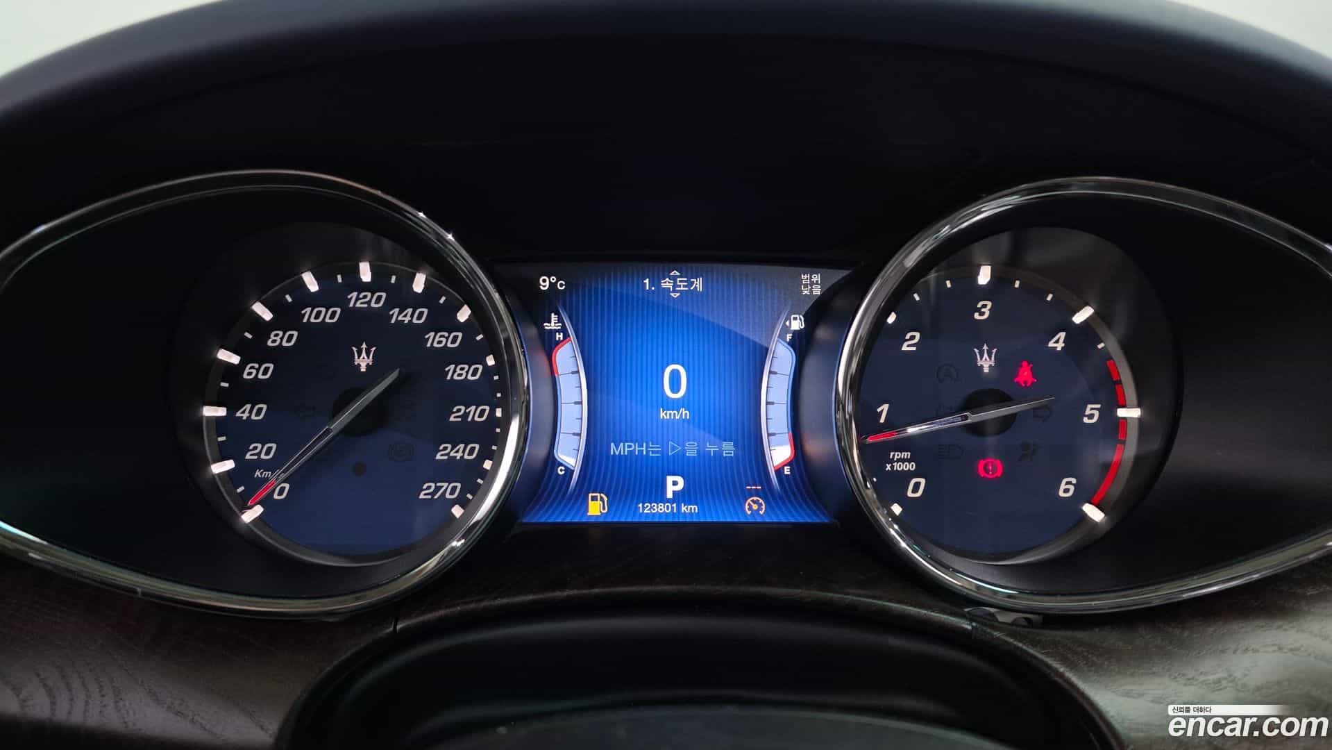 Quattroporte Maserati 2014.8-INNER-008