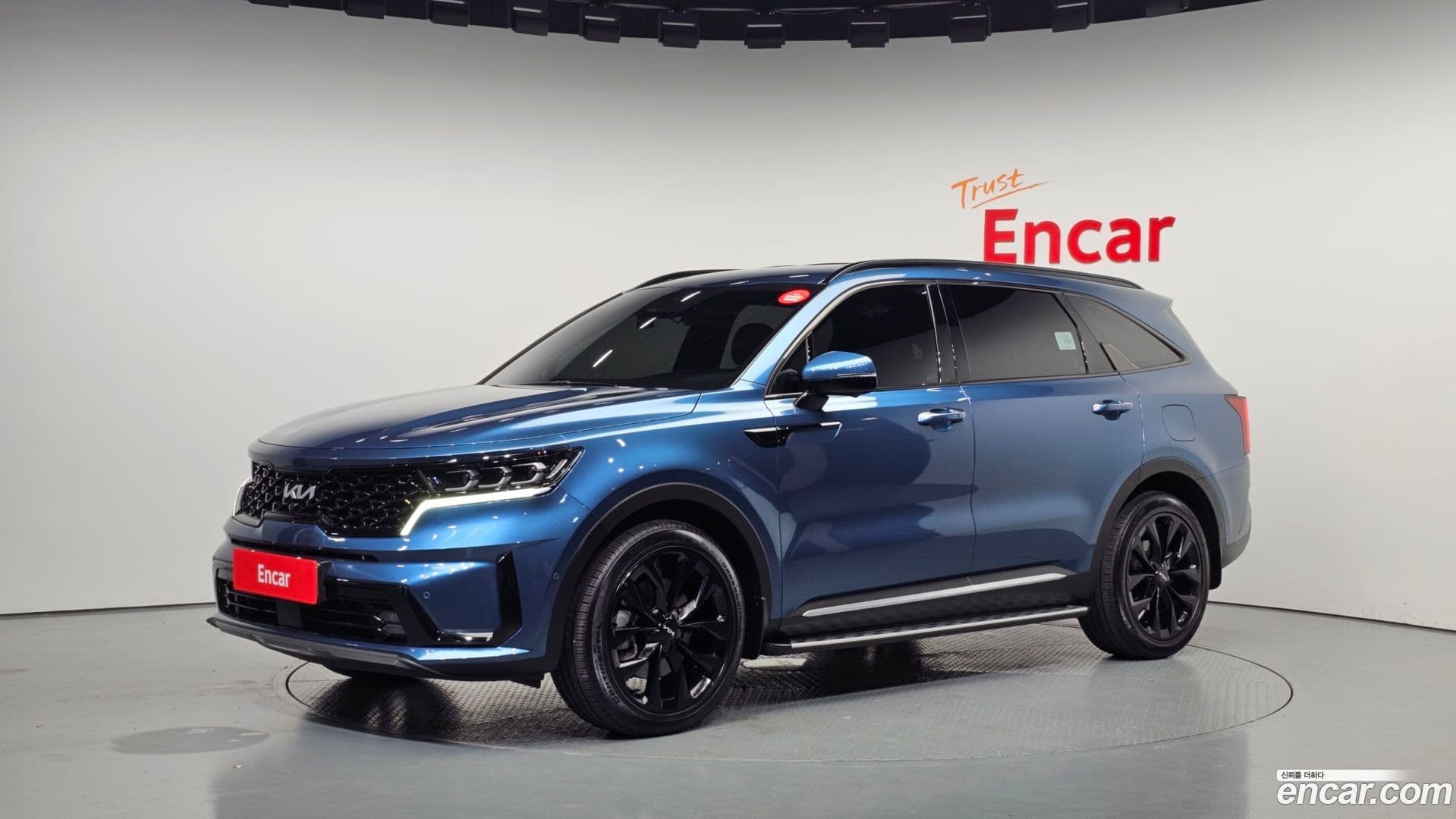 Main__Slider__Photo:Sorento Kia 2021.7-0