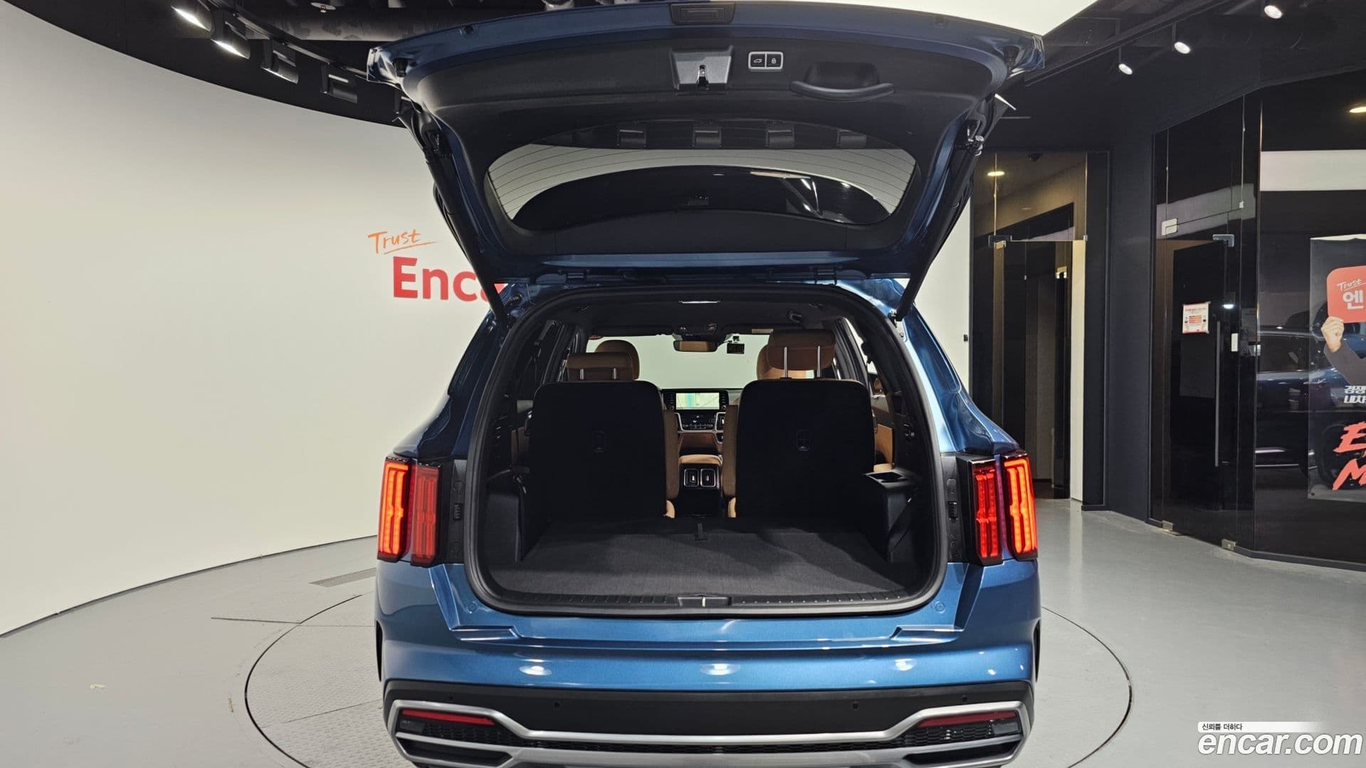 Main__Slider__Photo:Sorento Kia 2021.7-19