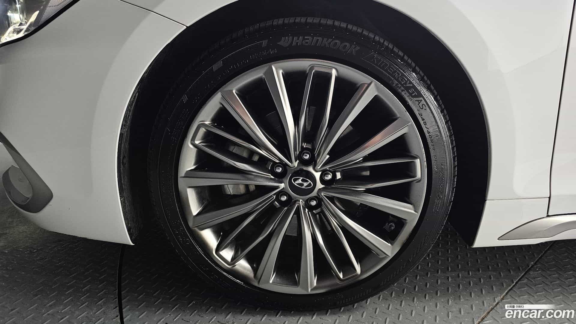 Grandeur Hyundai 2017.8-OUTER-005