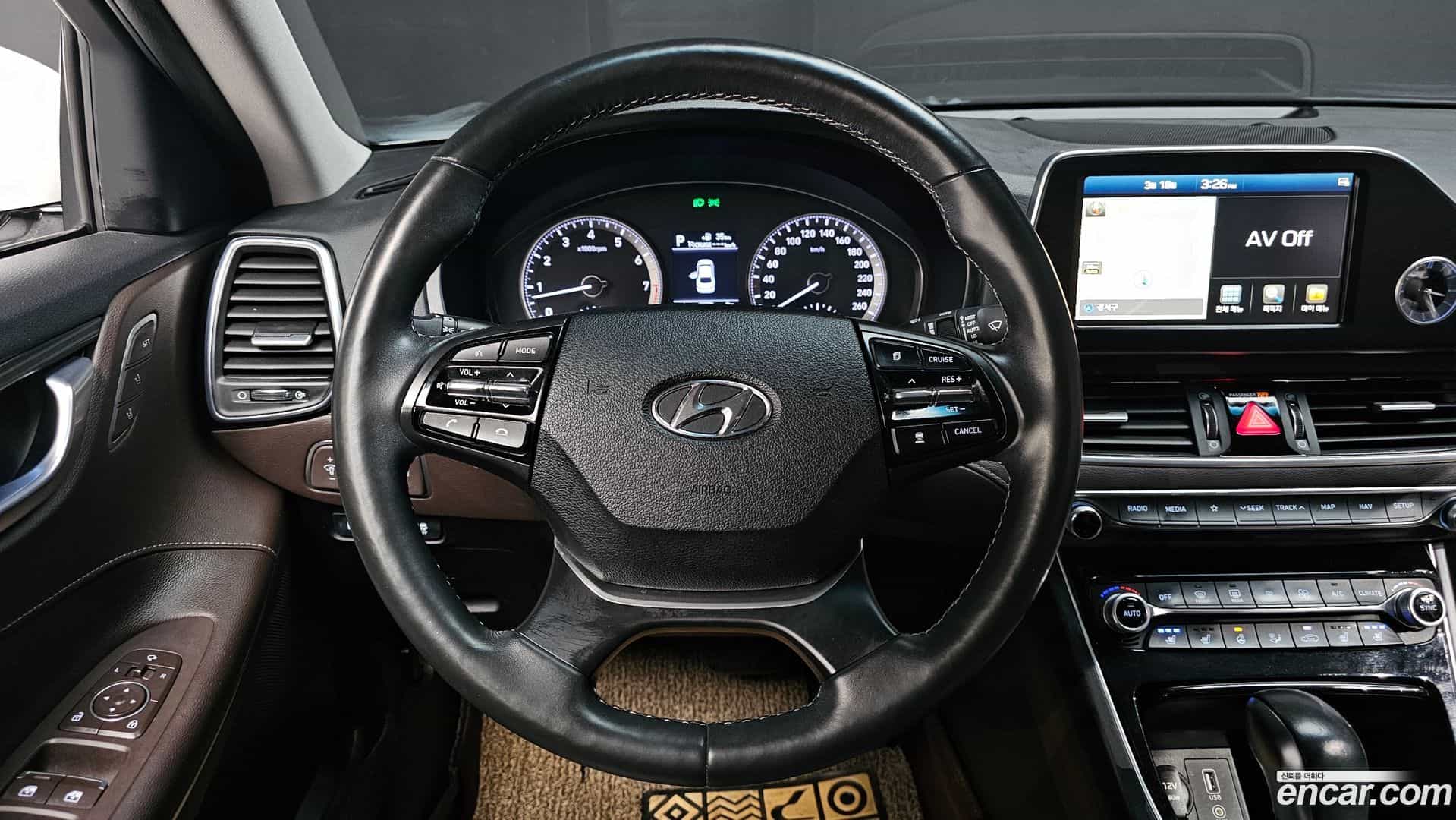 Grandeur Hyundai 2017.8-OPTION-017