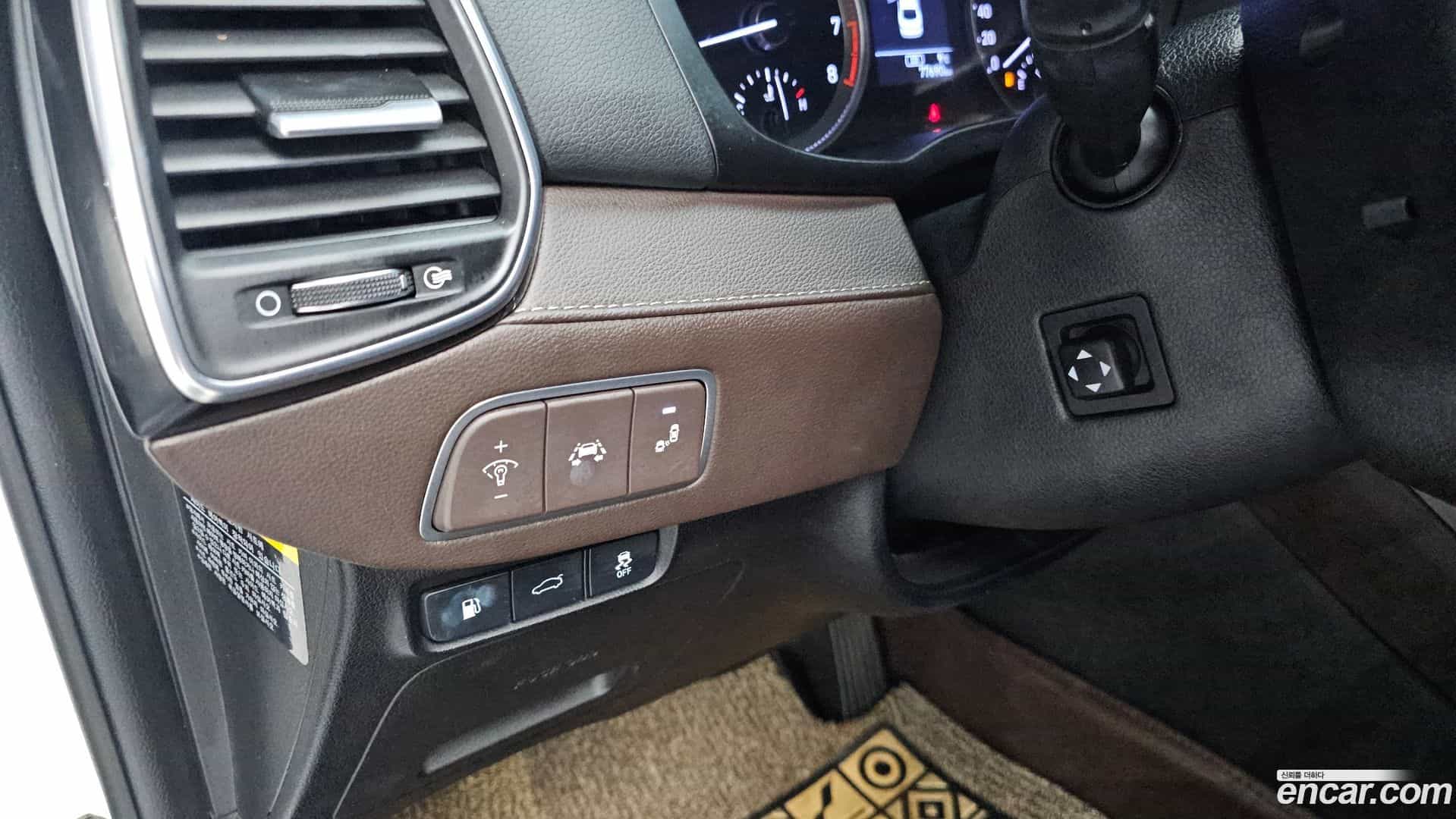 Grandeur Hyundai 2017.8-OPTION-022