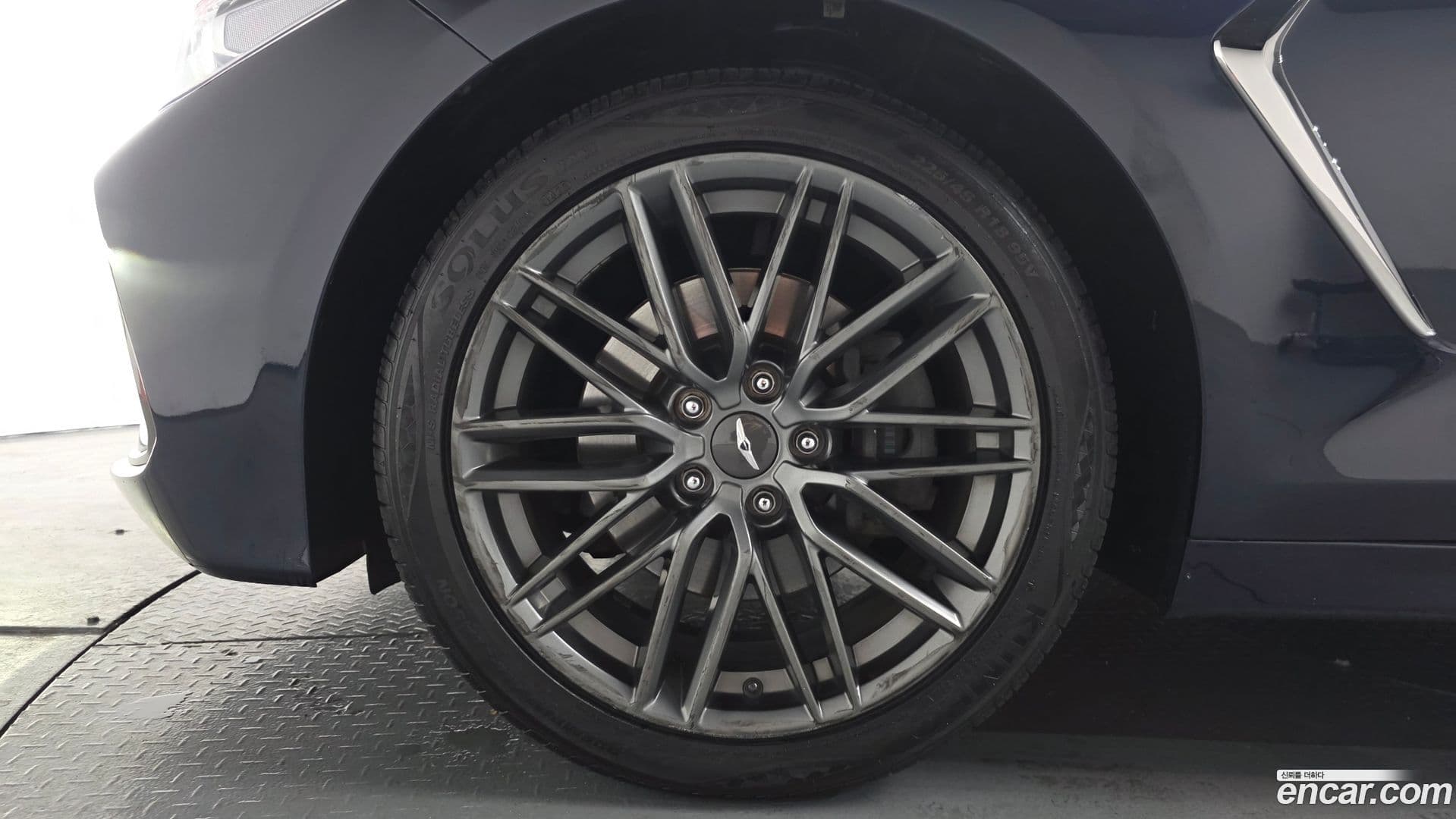 Main__Slider__Photo:G70 Genesis 2017.9-4