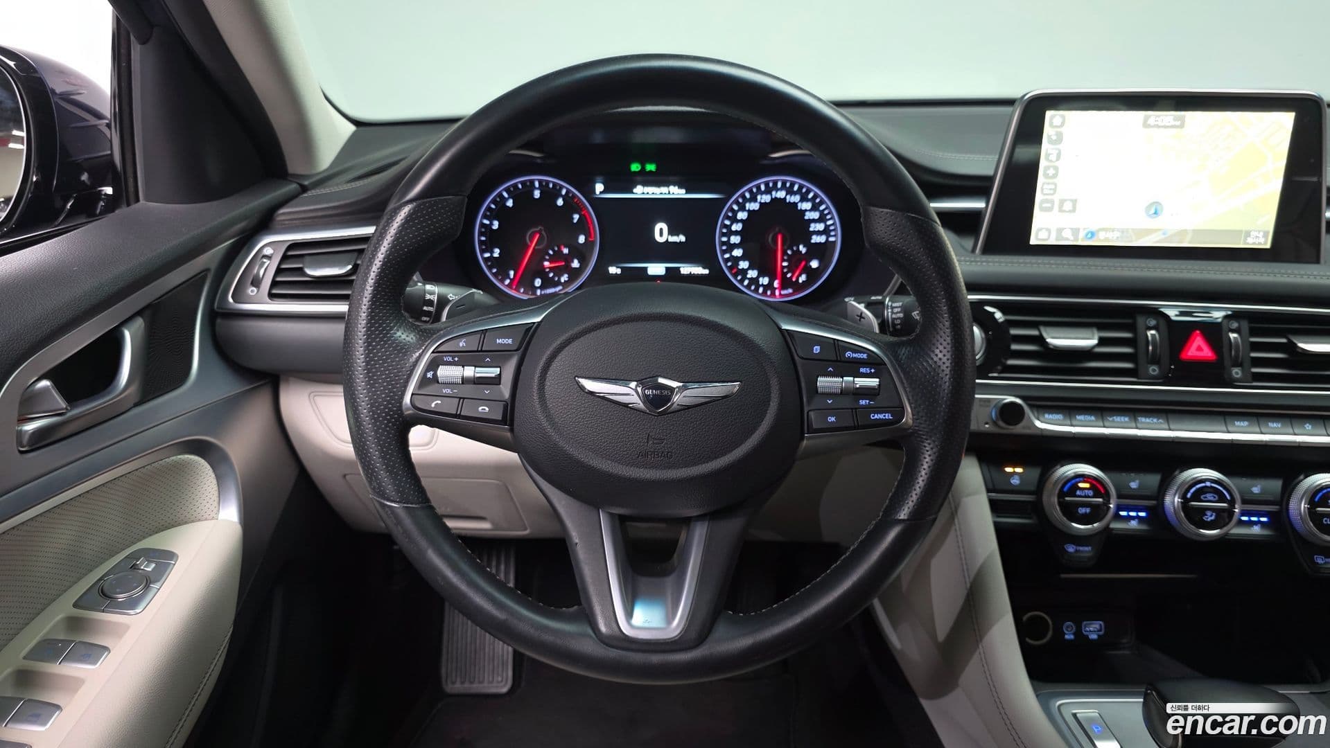 Main__Slider__Photo:G70 Genesis 2017.9-12