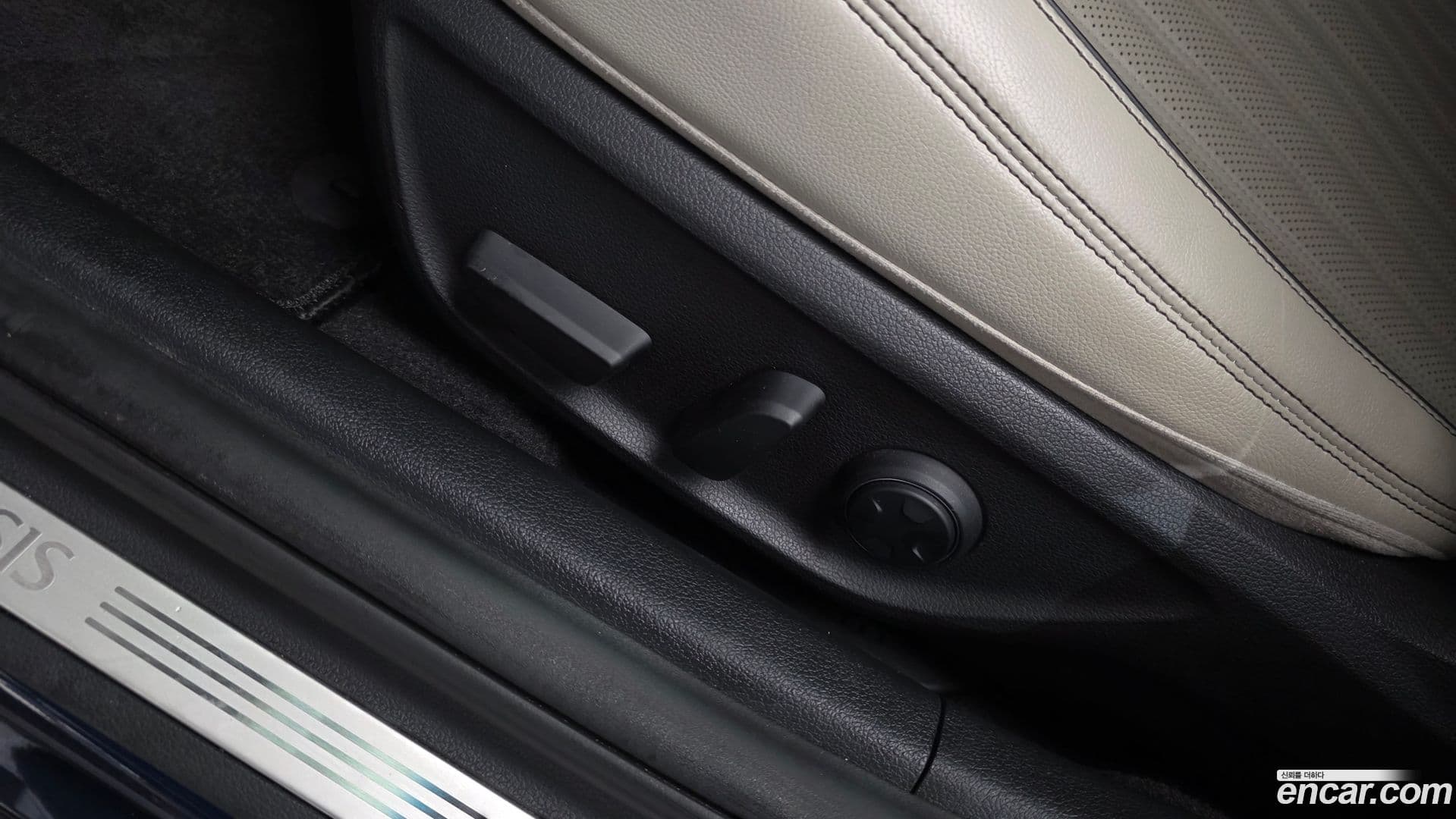 Main__Slider__Photo:G70 Genesis 2017.9-18