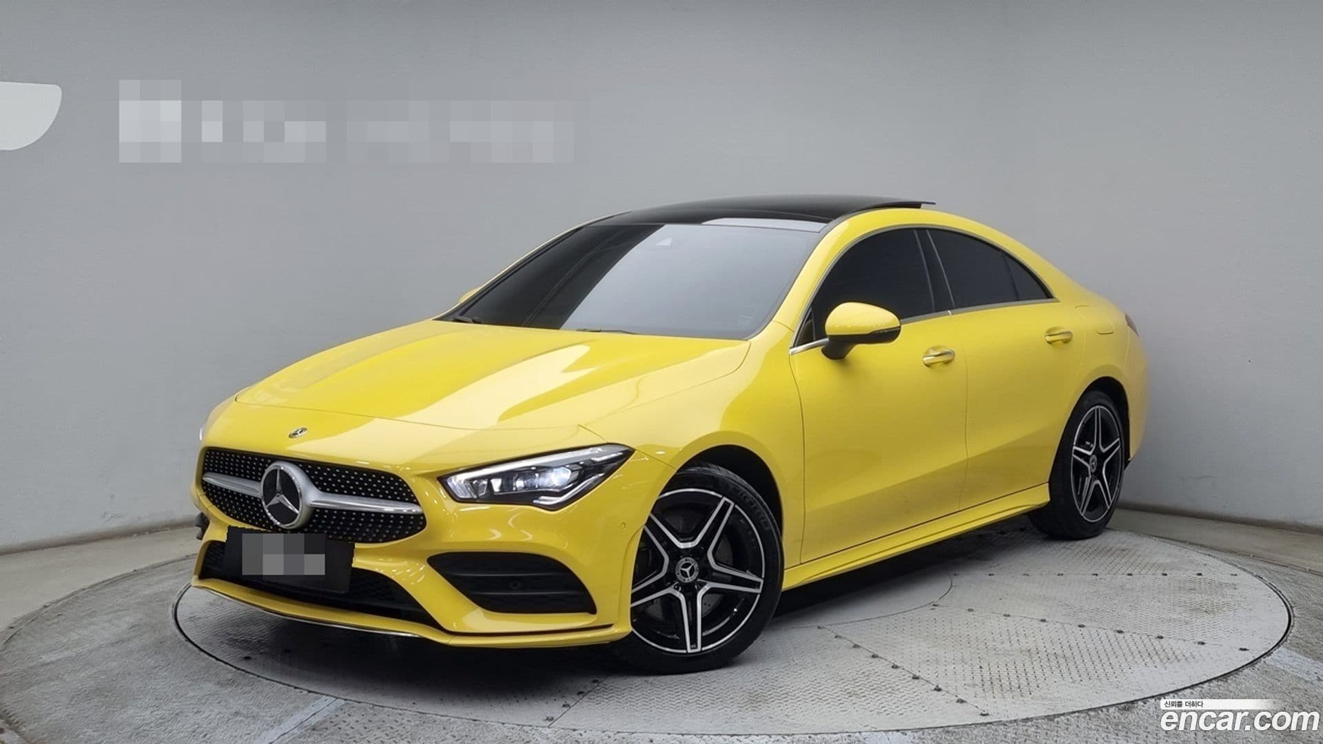 Main__Slider__Photo:CLA-Class Mercedes-Benz 2020.4-0