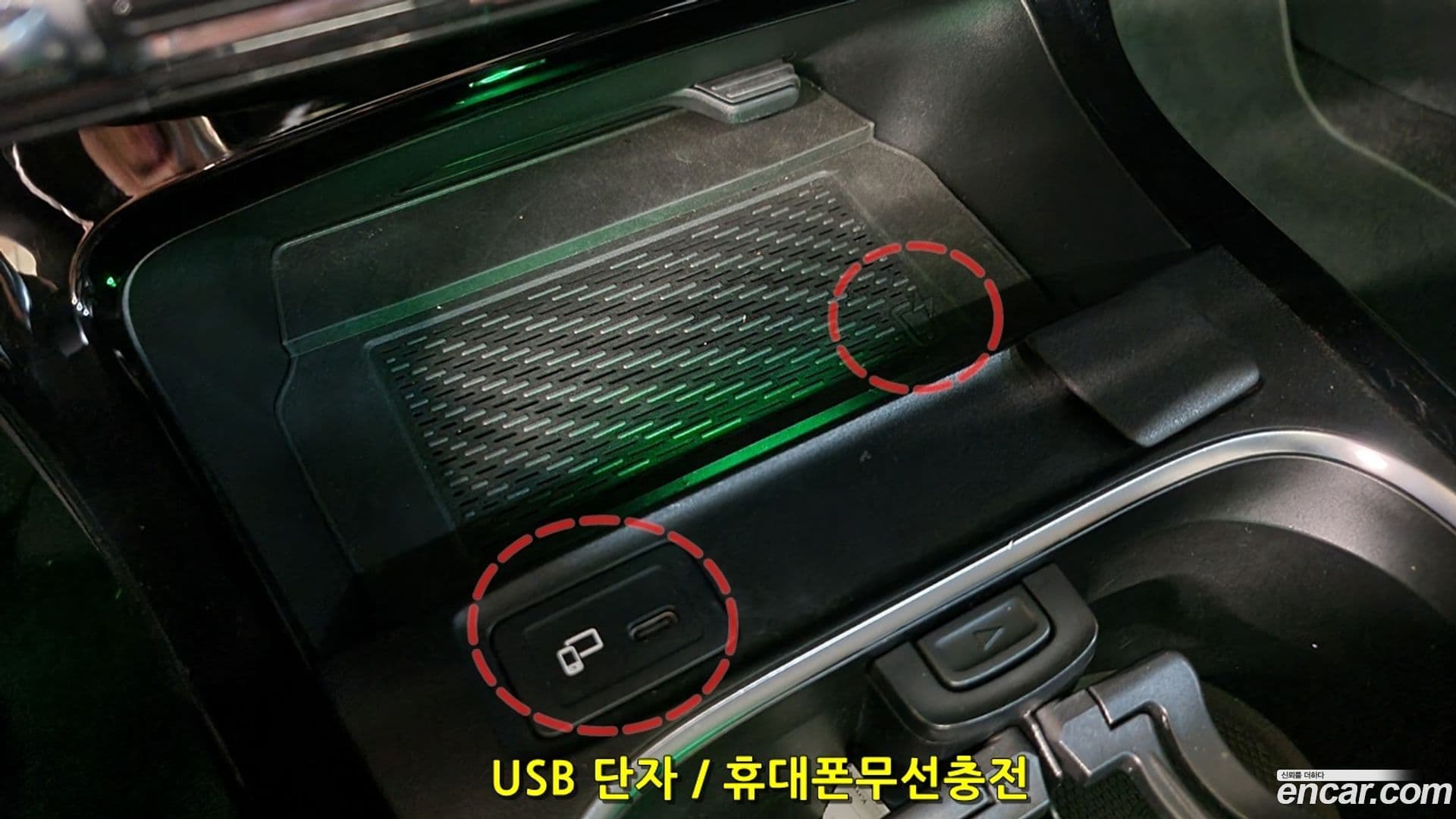 Main__Slider__Photo:CLA-Class Mercedes-Benz 2020.4-12