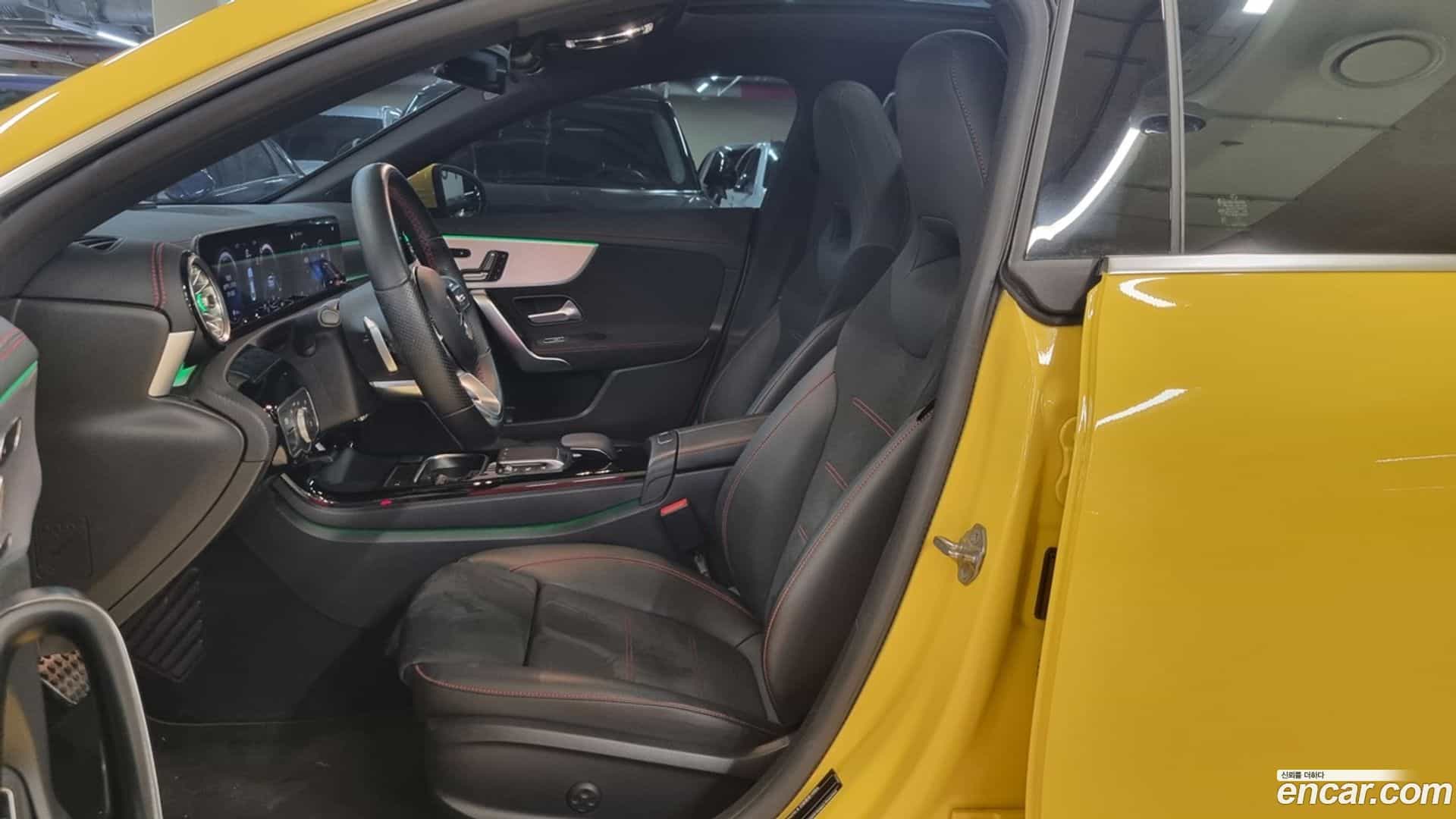 CLA-Class Mercedes-Benz 2020.4-OPTION-018