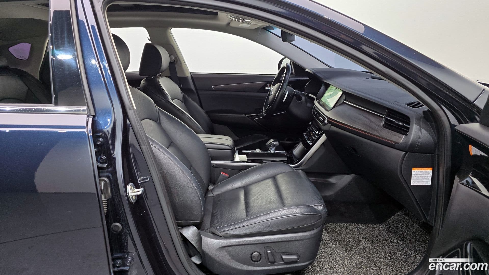 Main__Slider__Photo:K7 Kia 2019.8-10