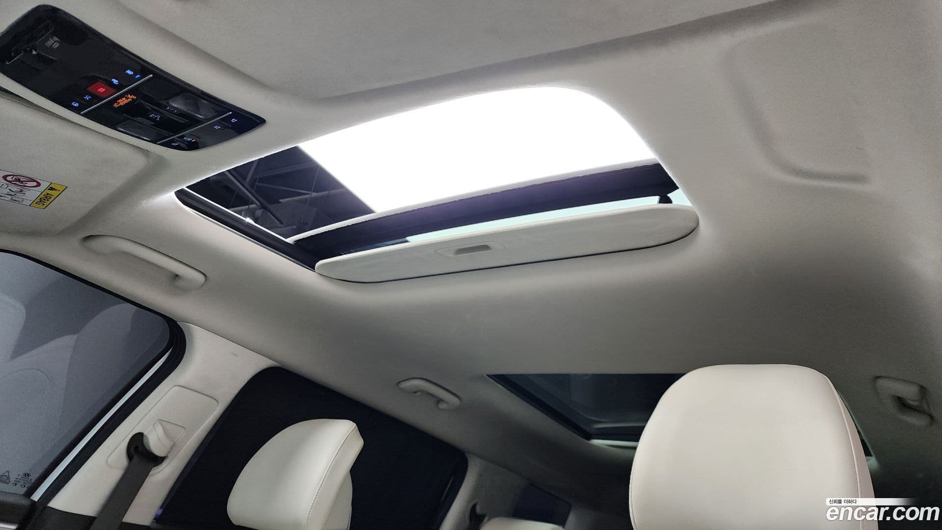 Main__Slider__Photo:Santafe Hyundai 2024.1-17