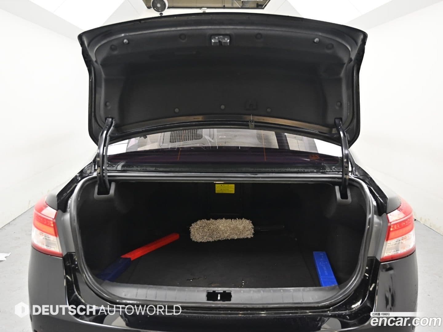 Main__Slider__Photo:SM5 Renault-KoreaSamsung 2013.0-19