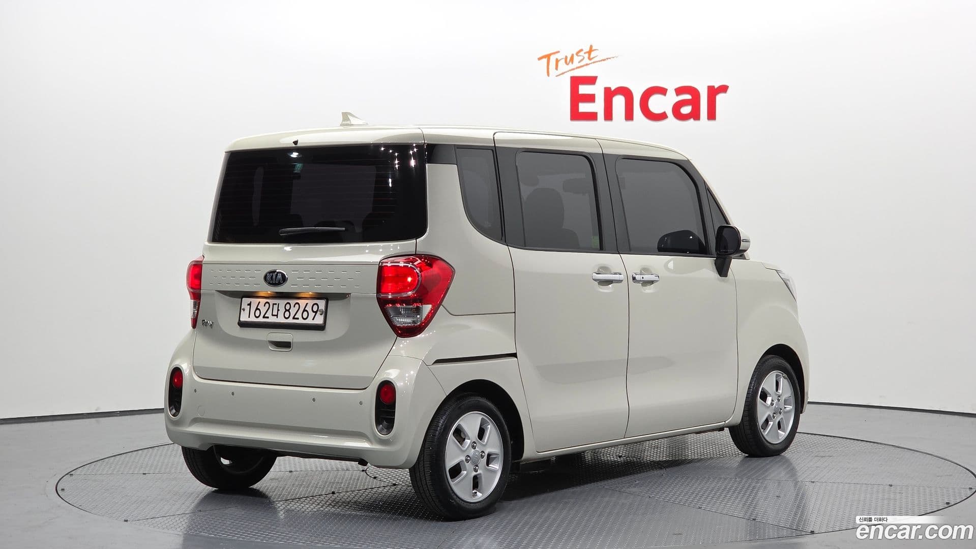 Main__Slider__Photo:RAY Kia 2020.3-1